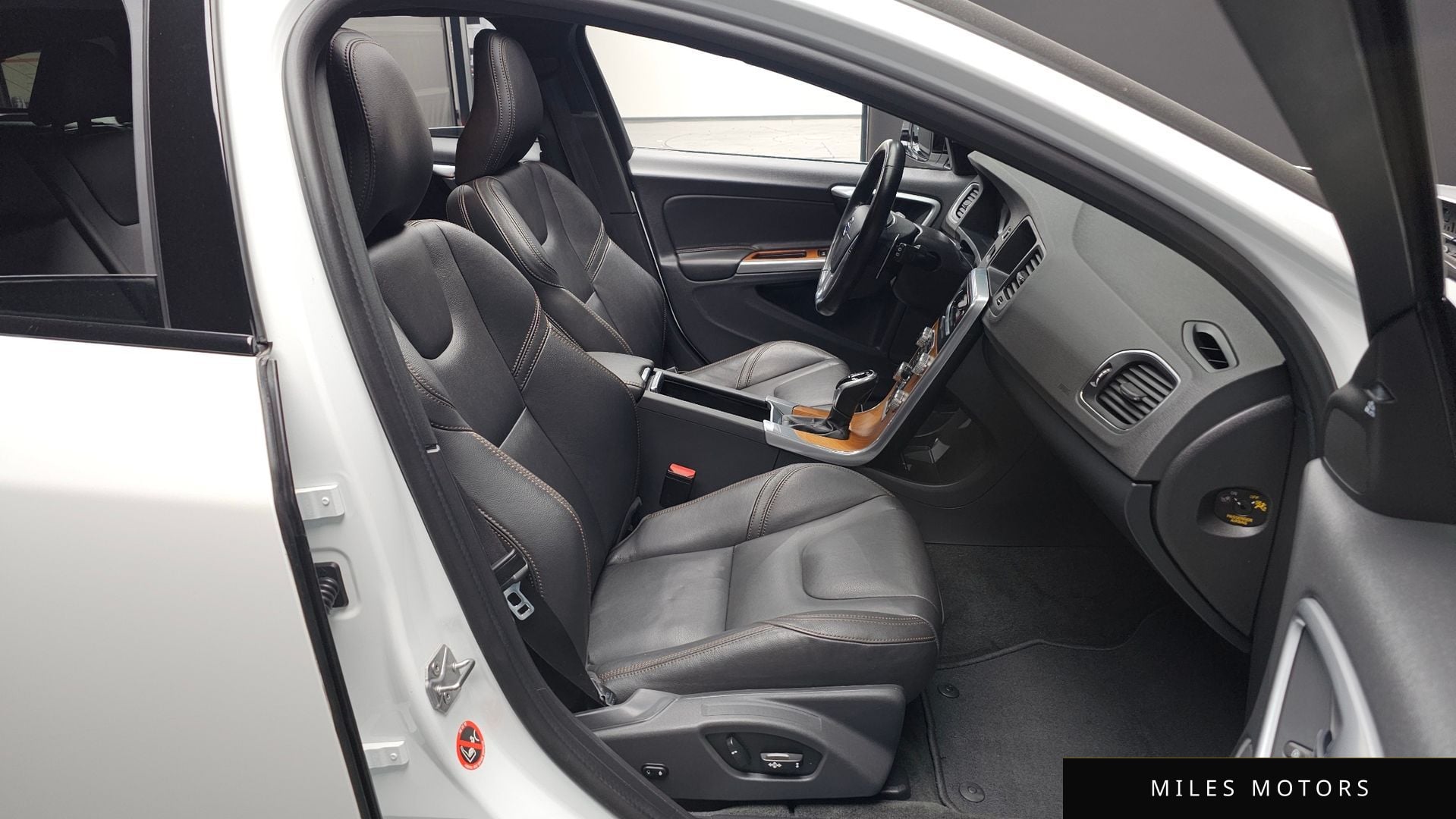 Volvo V60 2018 — миниатюра 10