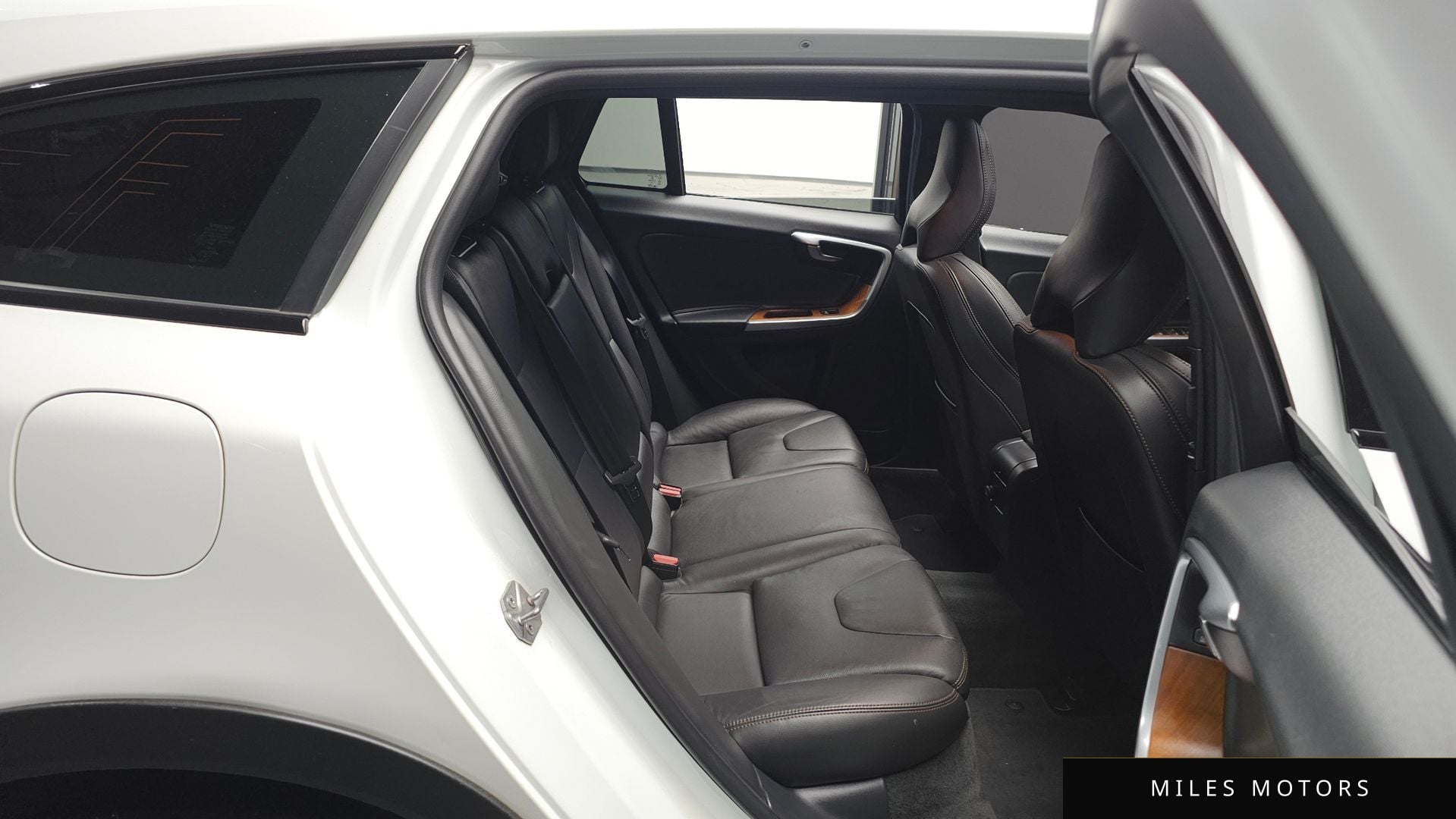 Volvo V60 2018 — миниатюра 11