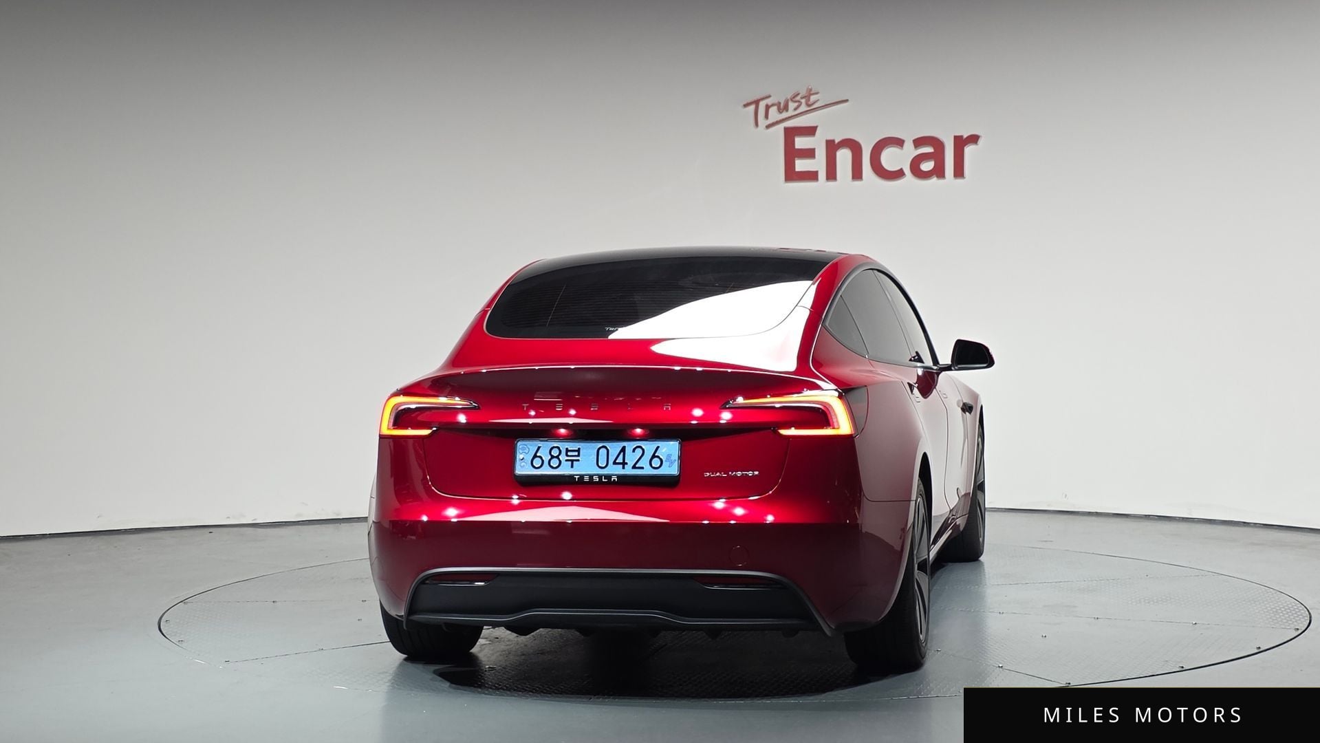 Tesla Model 3 2024 — миниатюра 3