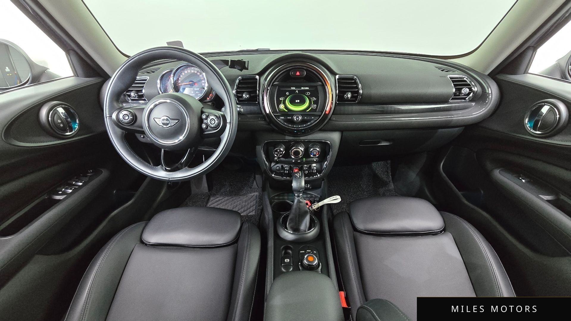 MINI Clubman 2018 — миниатюра 10