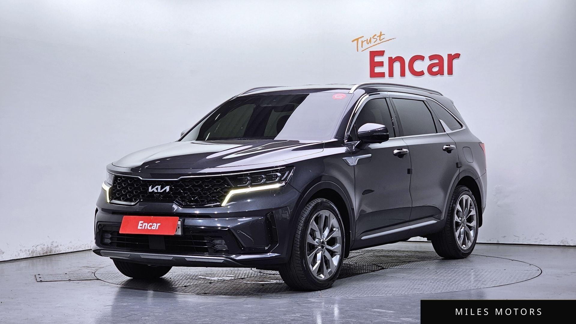 Kia Sorento 2023 — фото 1 из 12