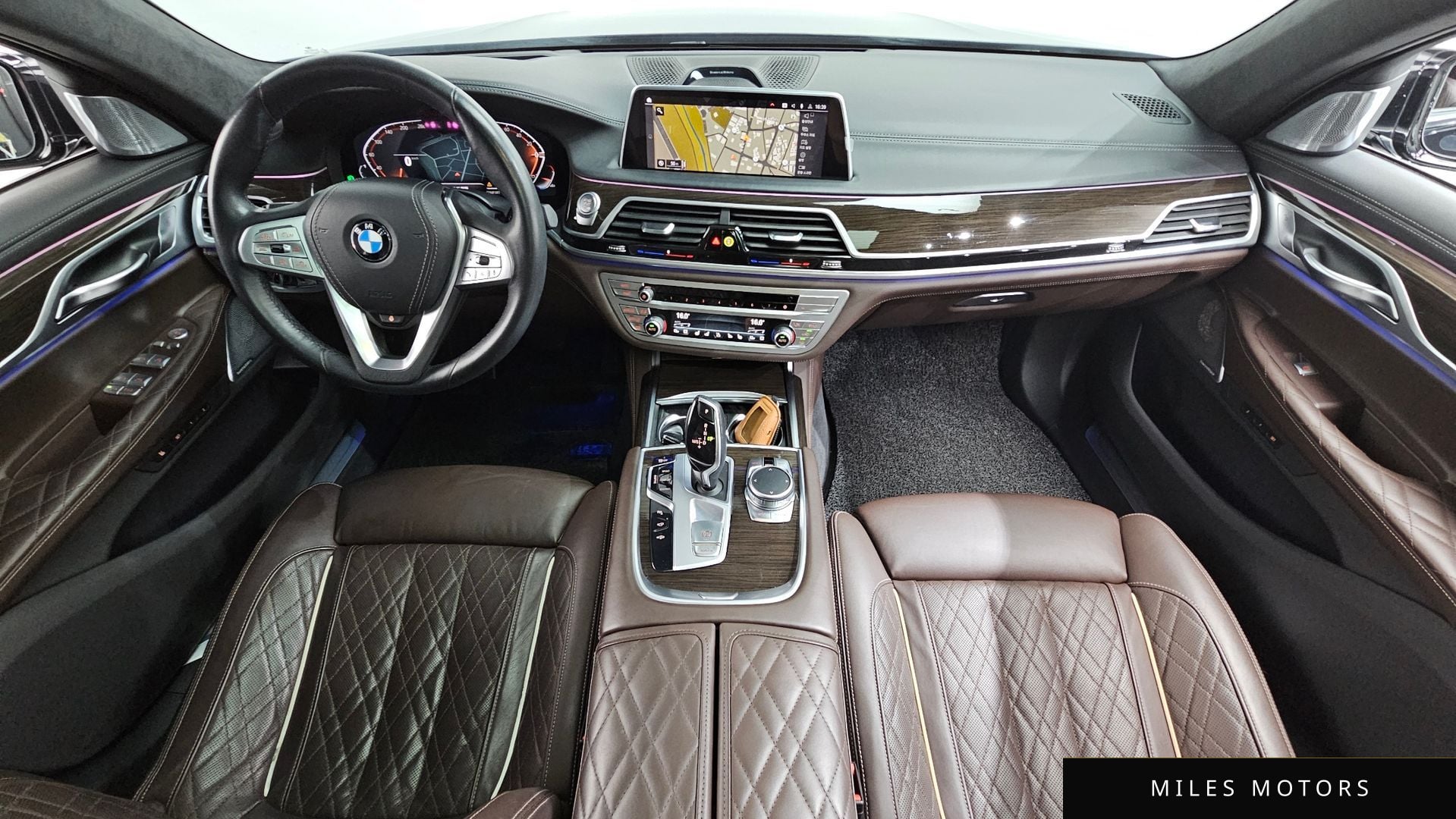 BMW 7 Series (G11) 2022 — миниатюра 7