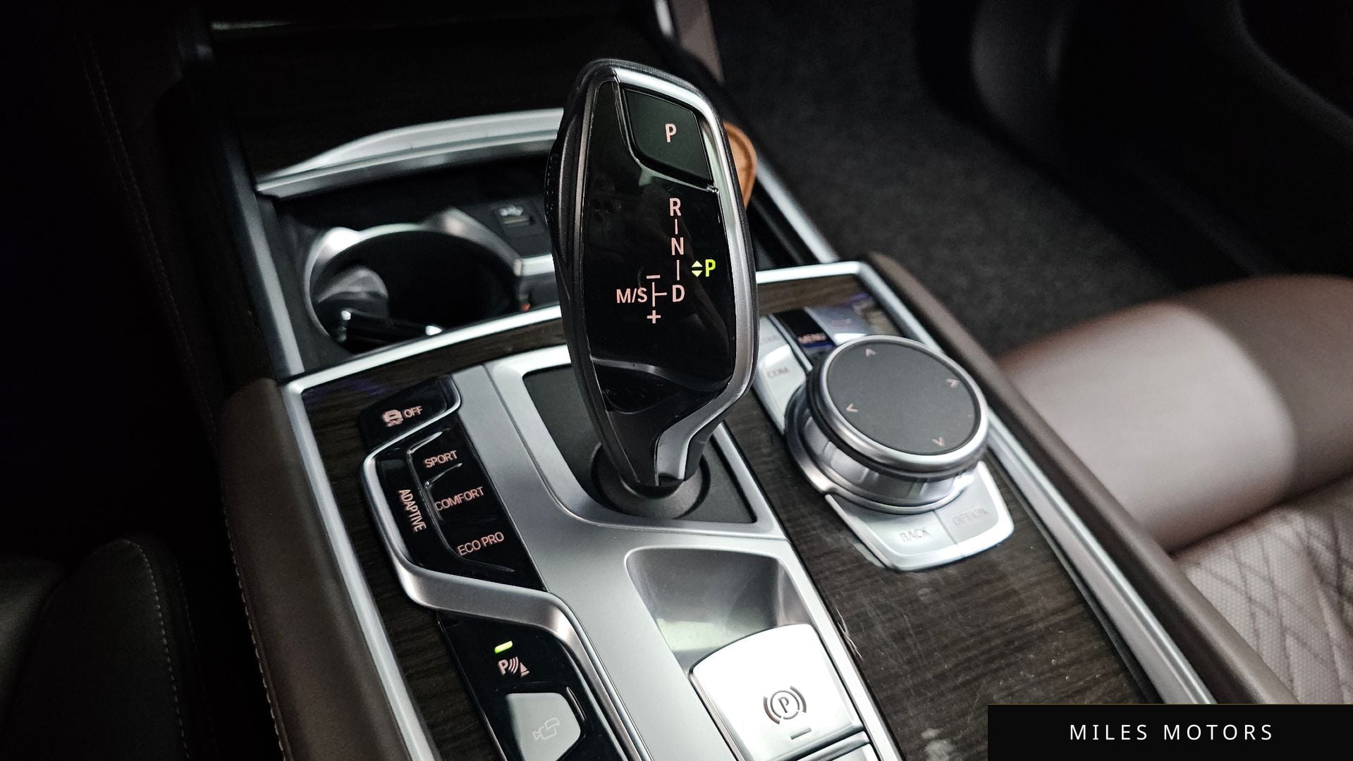 BMW 7 Series (G11) 2022 — миниатюра 9