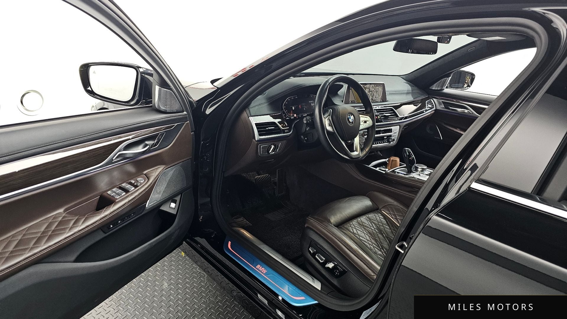 BMW 7 Series (G11) 2022 — миниатюра 10