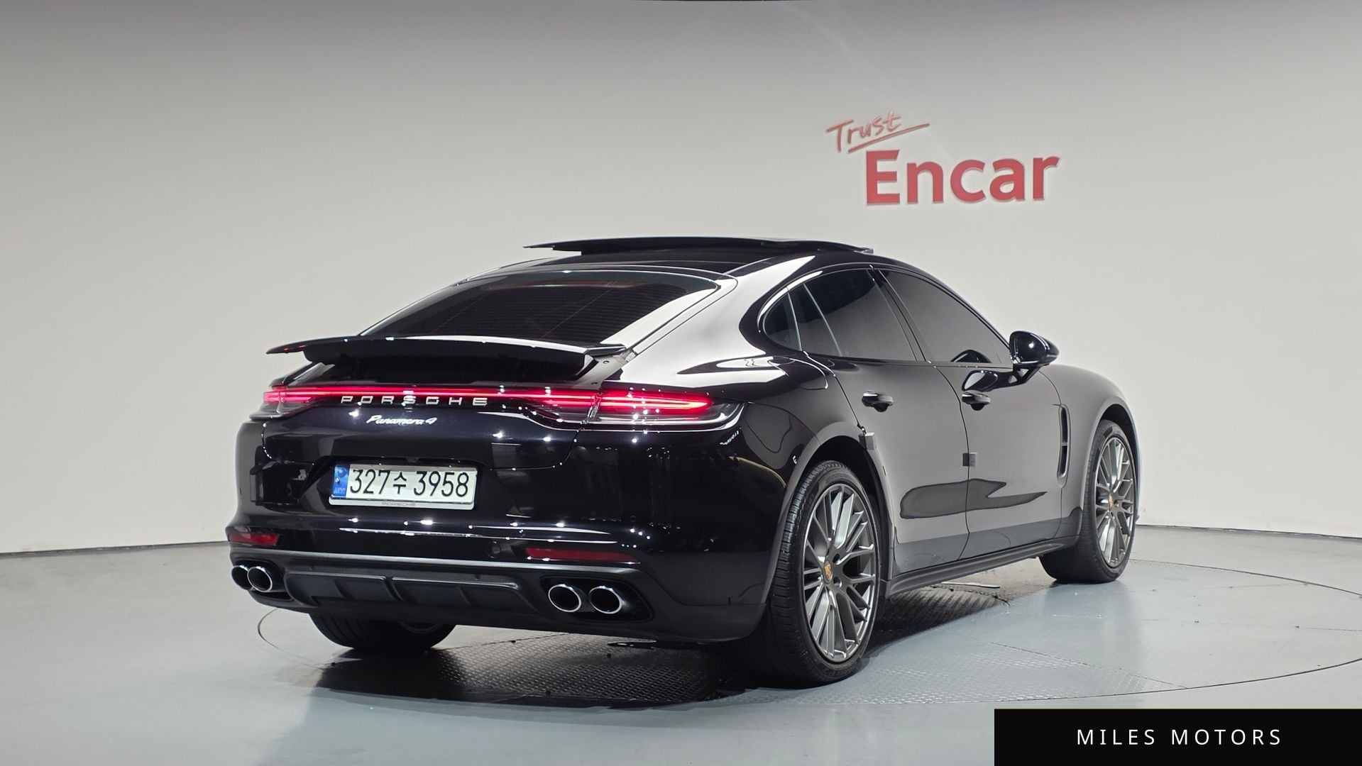 Porsche Panamera 2023 — фото 1 из 12