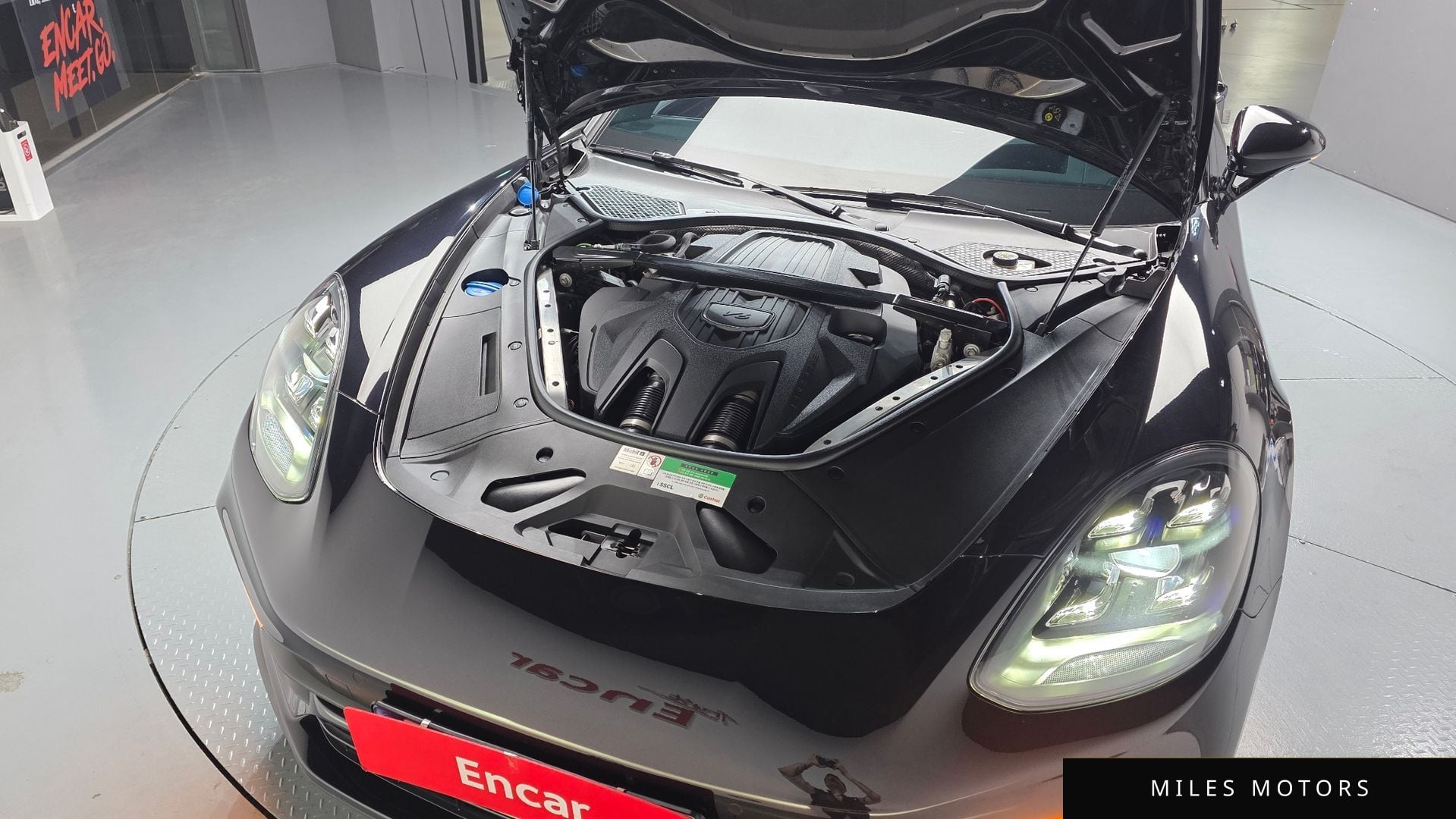 Porsche Panamera 2023 — миниатюра 5