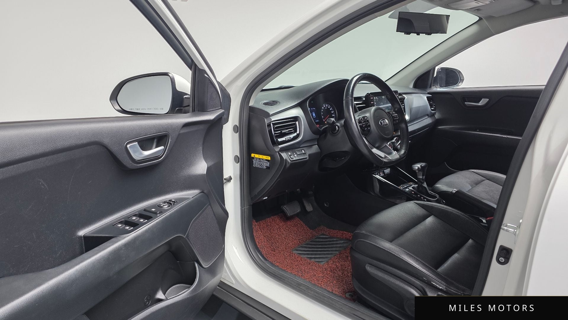 Kia Stonic 2018 — миниатюра 12