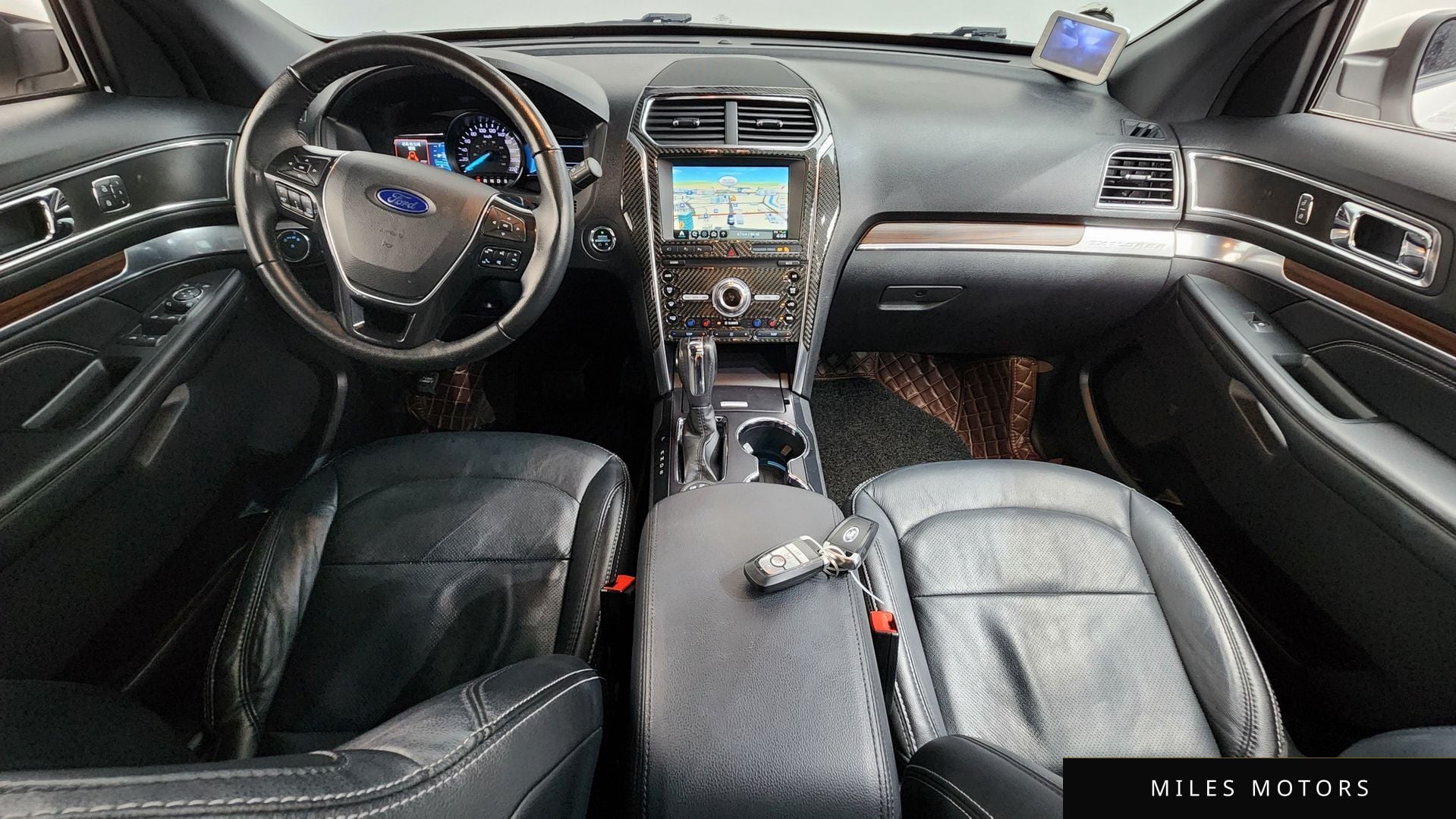 Ford Explorer 2019 — миниатюра 10