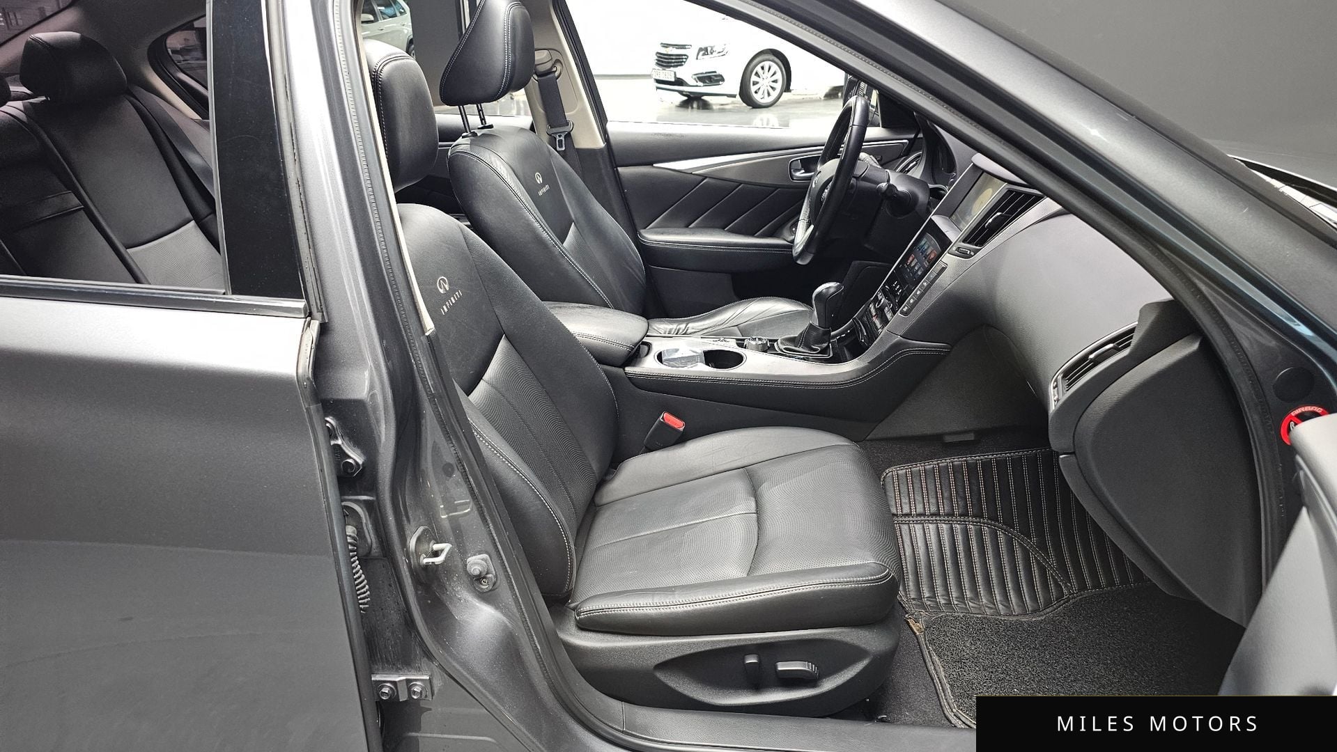 Infiniti Q50 2015 — миниатюра 10