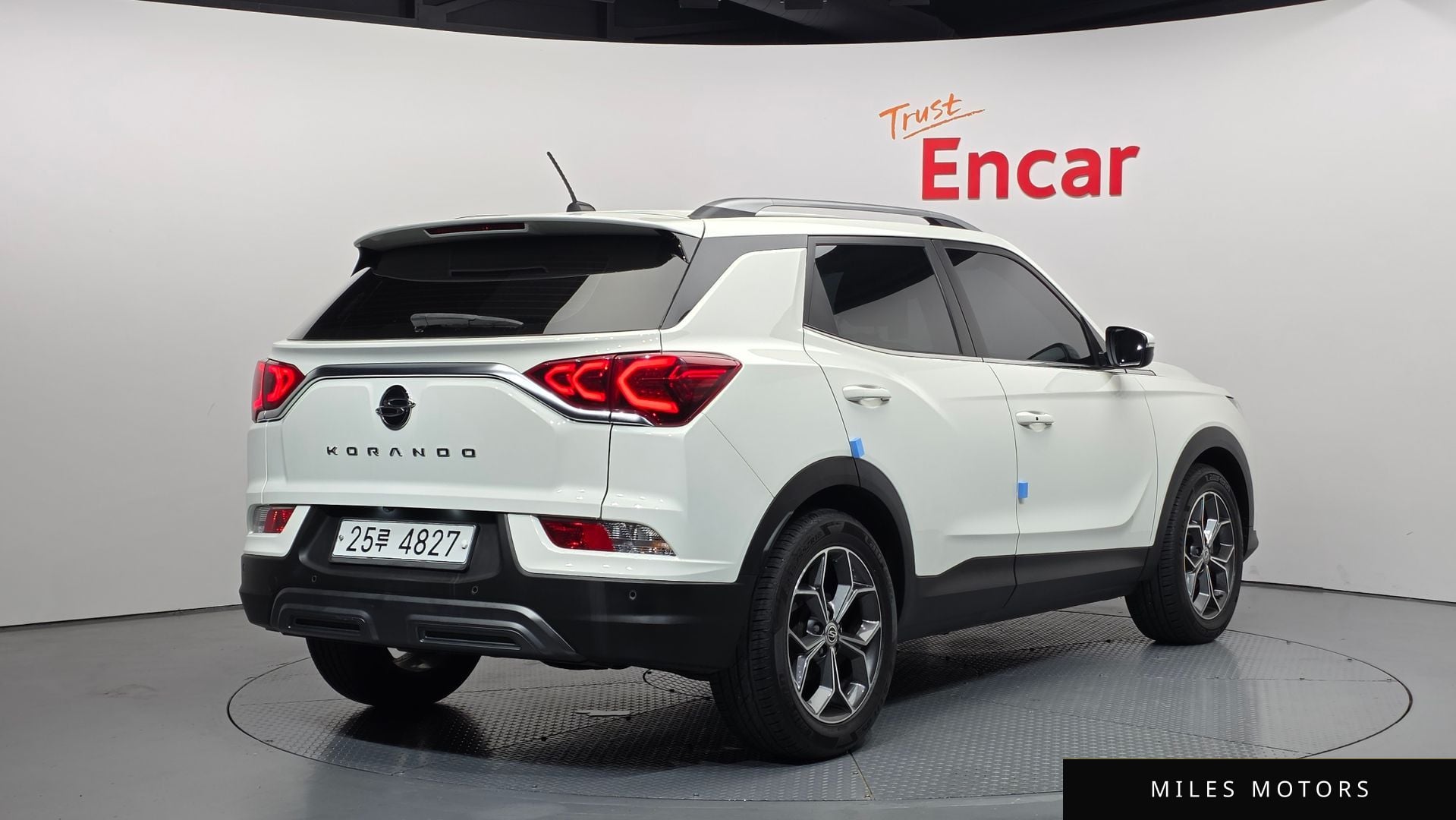 KG Mobility Beautiful Korando 2019 — миниатюра 2