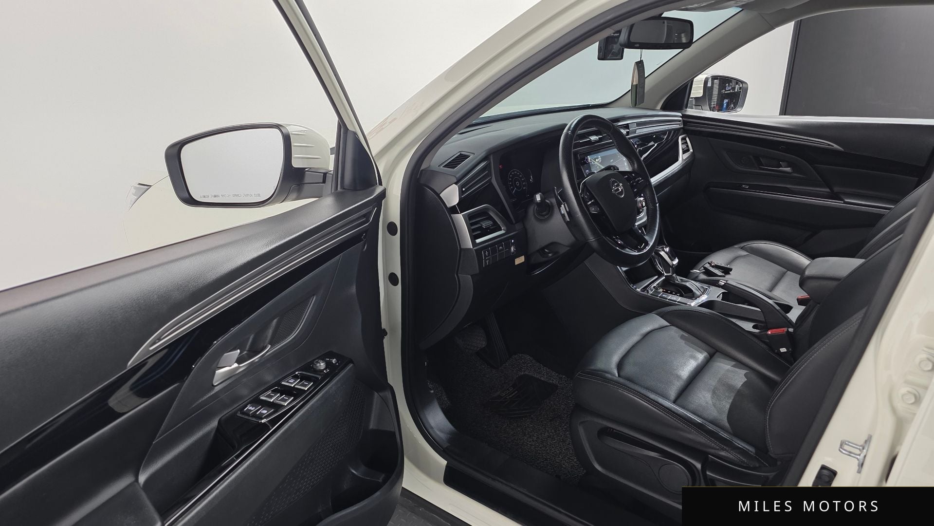 KG Mobility Beautiful Korando 2019 — миниатюра 11