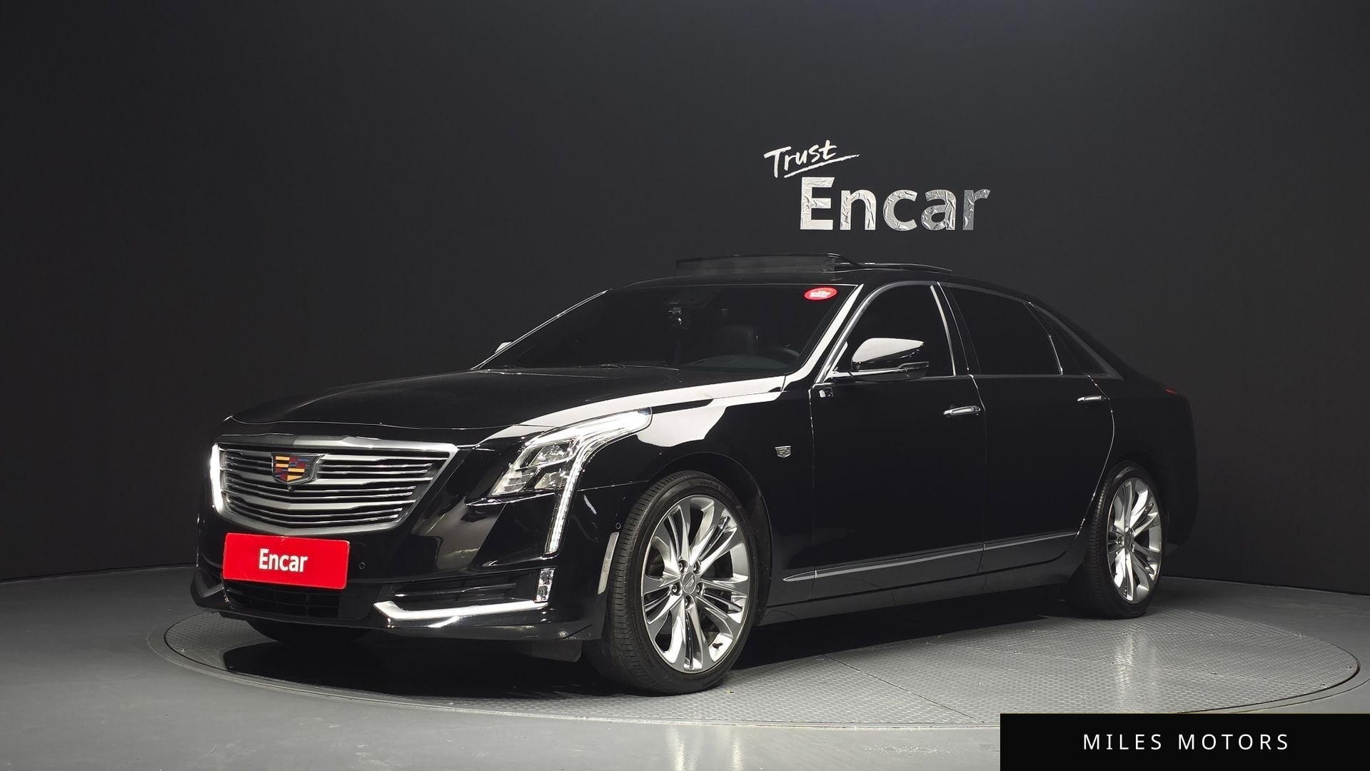 Cadillac CT6 2018 — фото 1 из 12