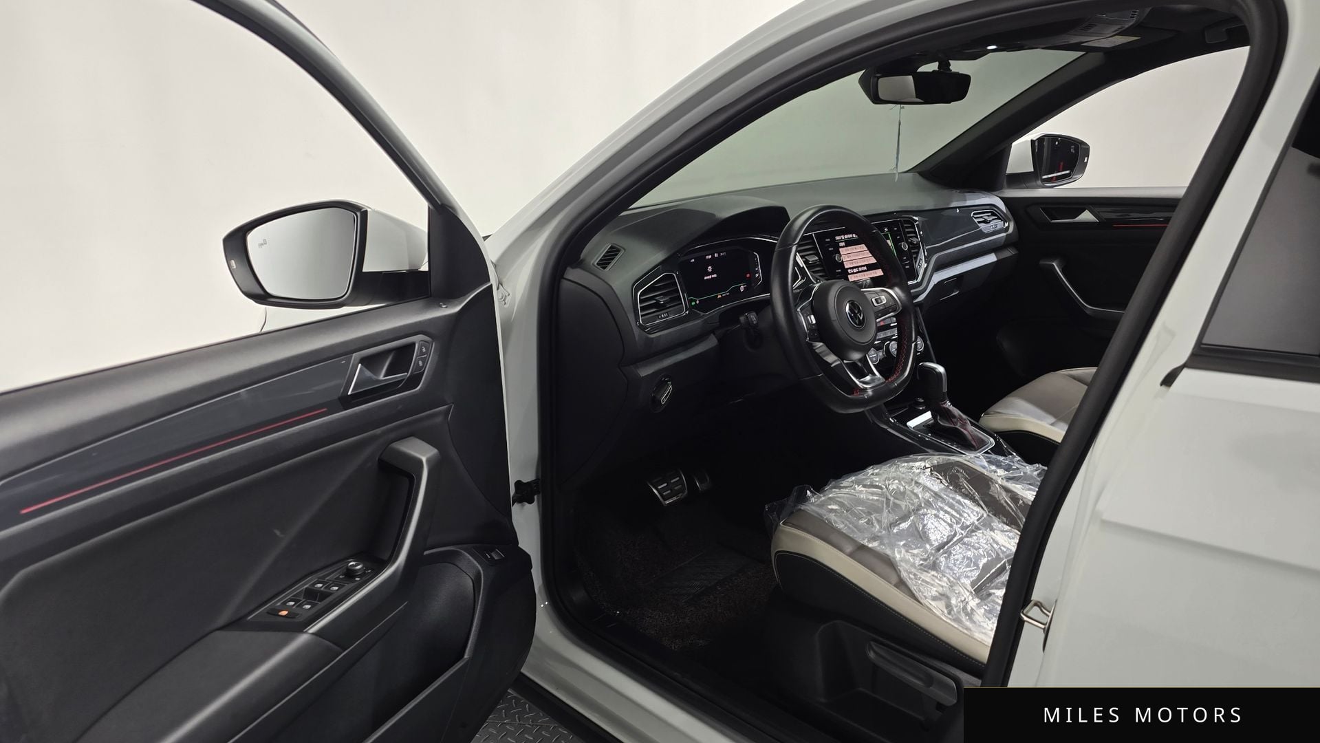 Volkswagen T-Roc 2021 — миниатюра 10
