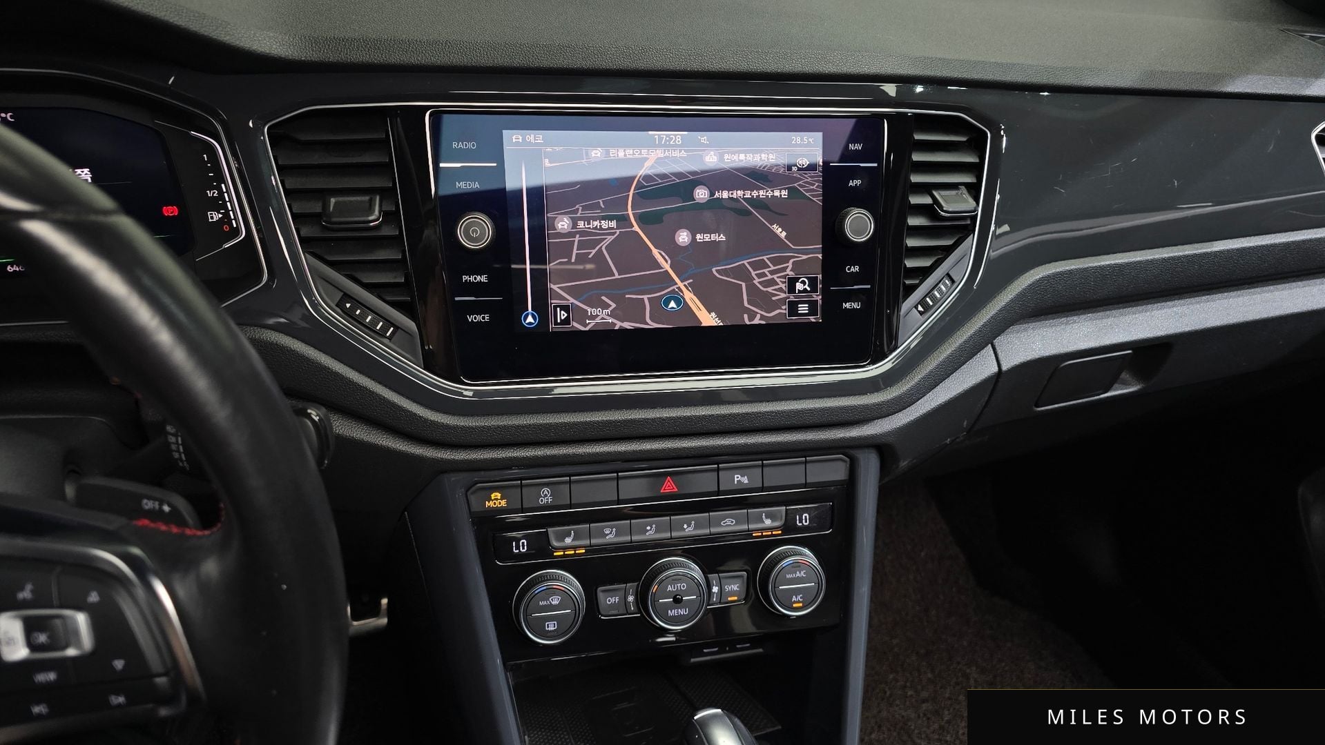 Volkswagen T-Roc 2021 — миниатюра 12