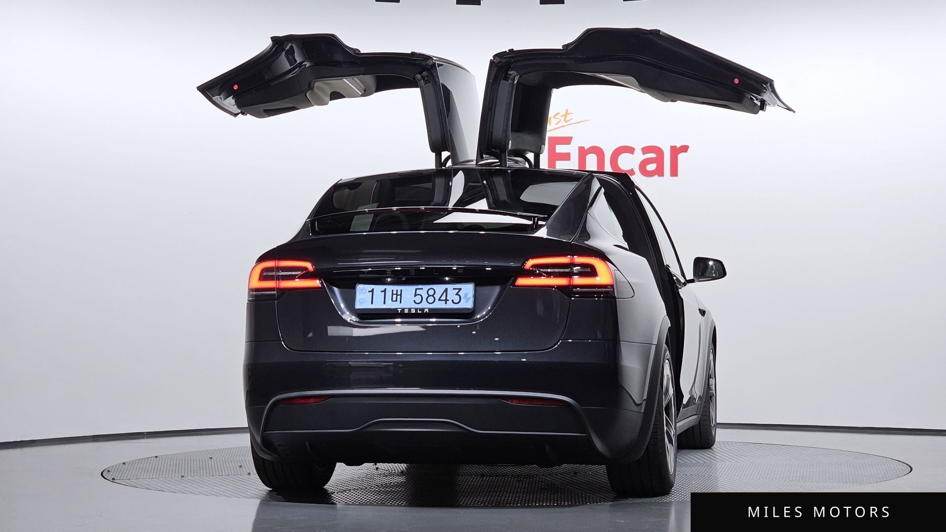 Tesla Model X 2026 — миниатюра 4