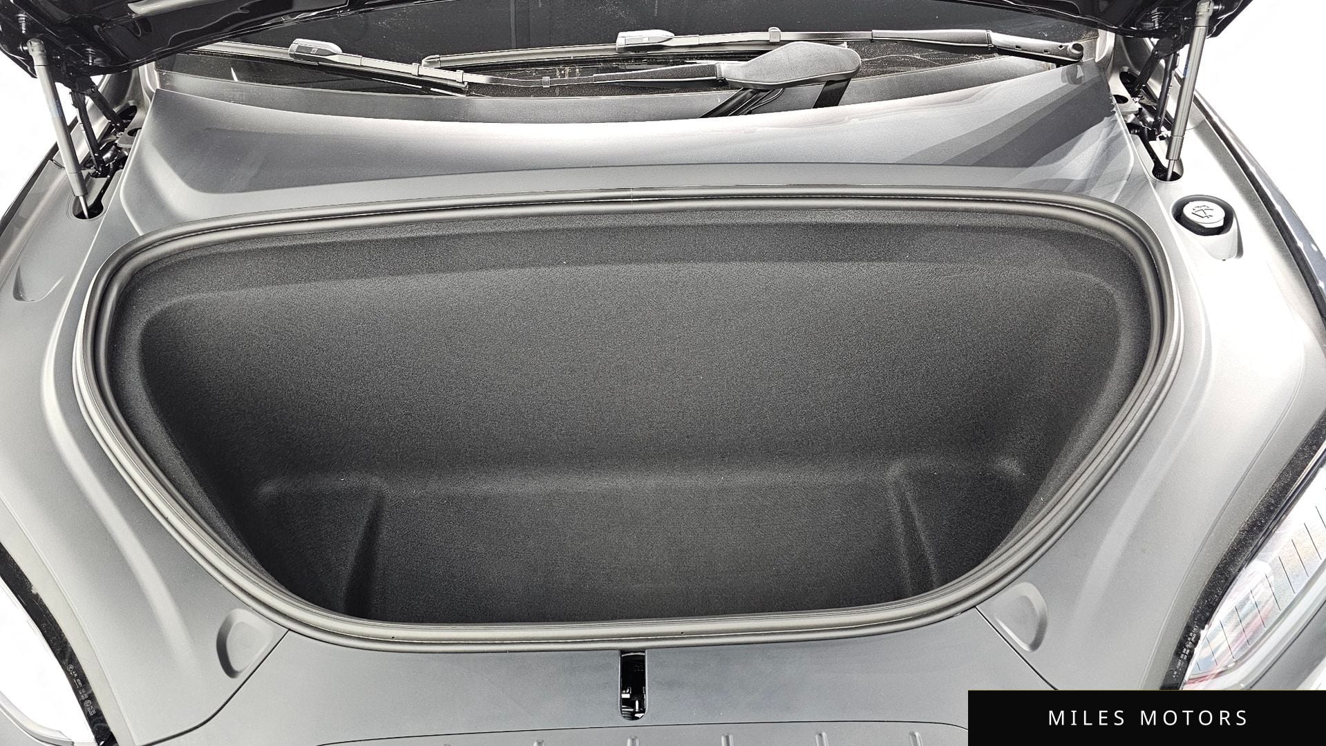 Tesla Model X 2026 — миниатюра 6