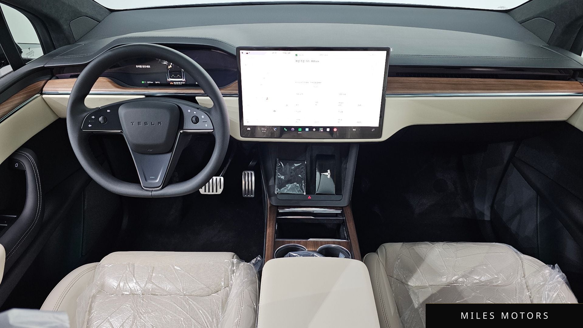 Tesla Model X 2026 — миниатюра 7