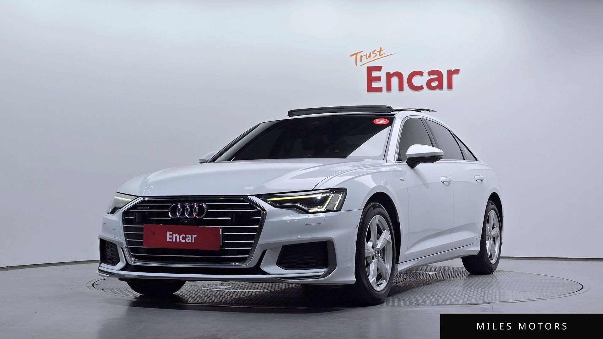 Audi A6 (C8) 2020 — фото 1 из 12
