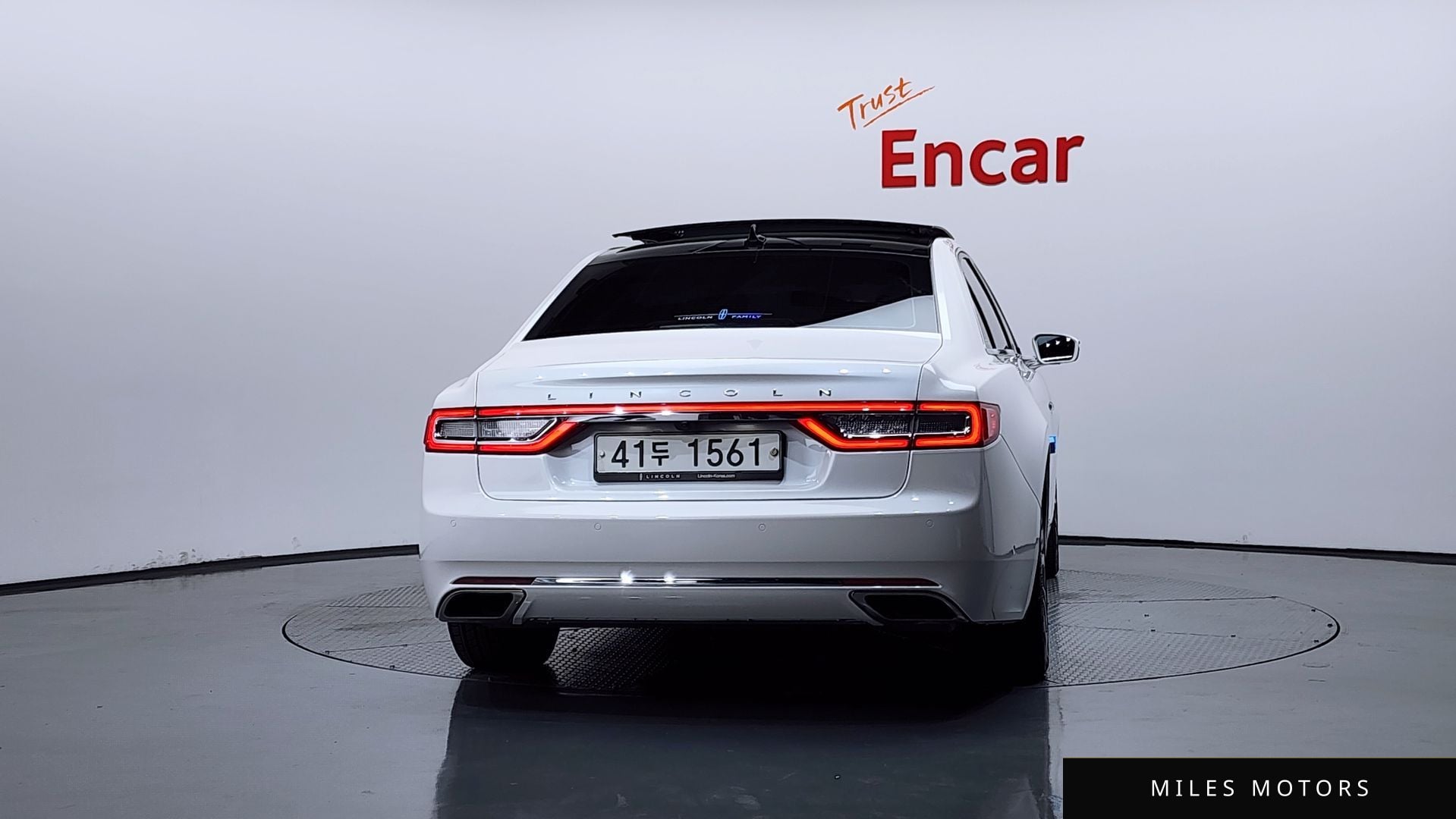 Lincoln Continental 2018 — миниатюра 4