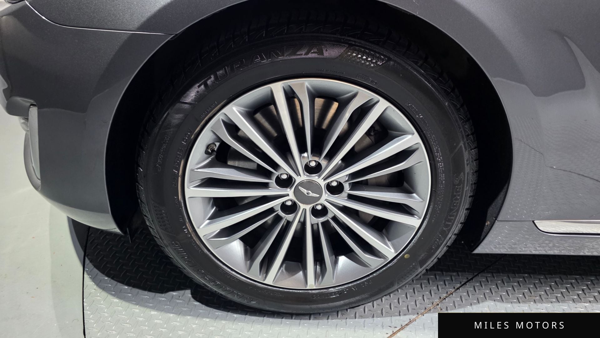 Genesis EQ900 2016 — миниатюра 5