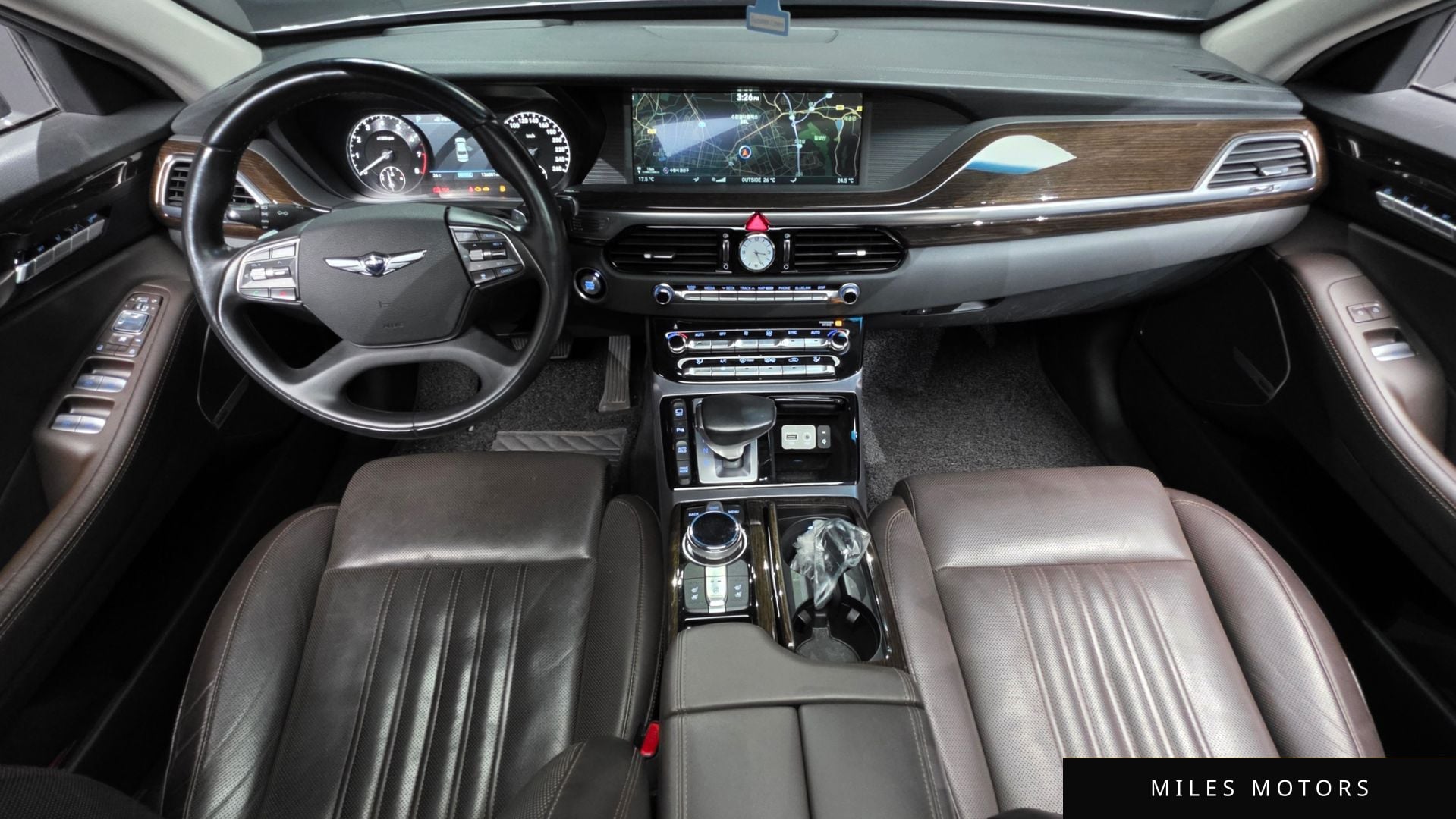 Genesis EQ900 2016 — миниатюра 10