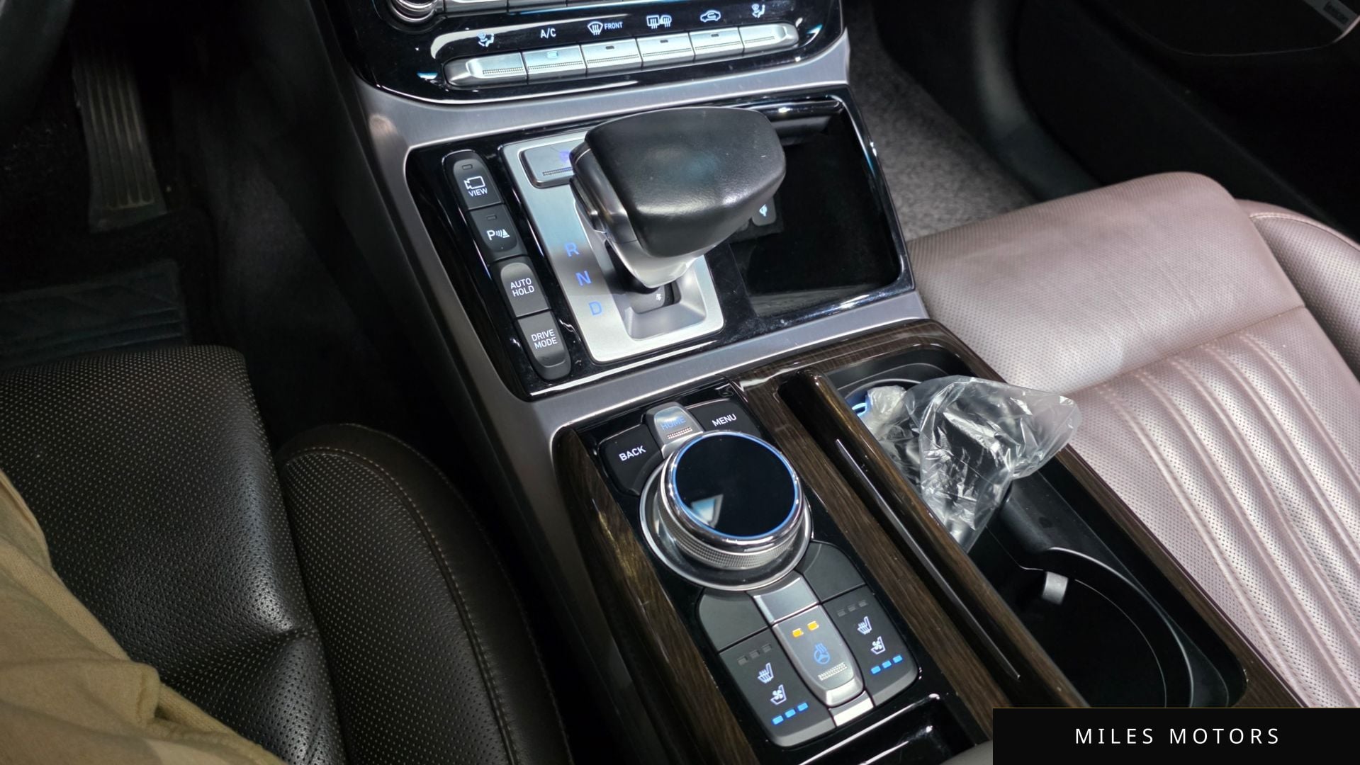 Genesis EQ900 2016 — миниатюра 12