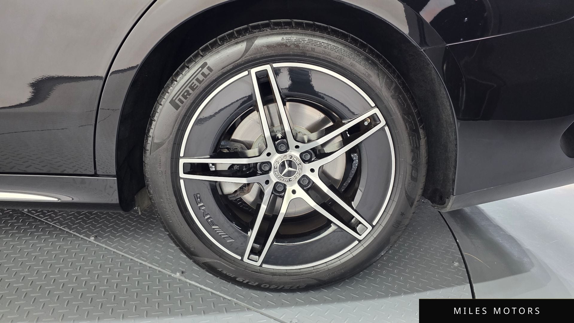 Mercedes-Benz E-Class W214 2025 — миниатюра 6