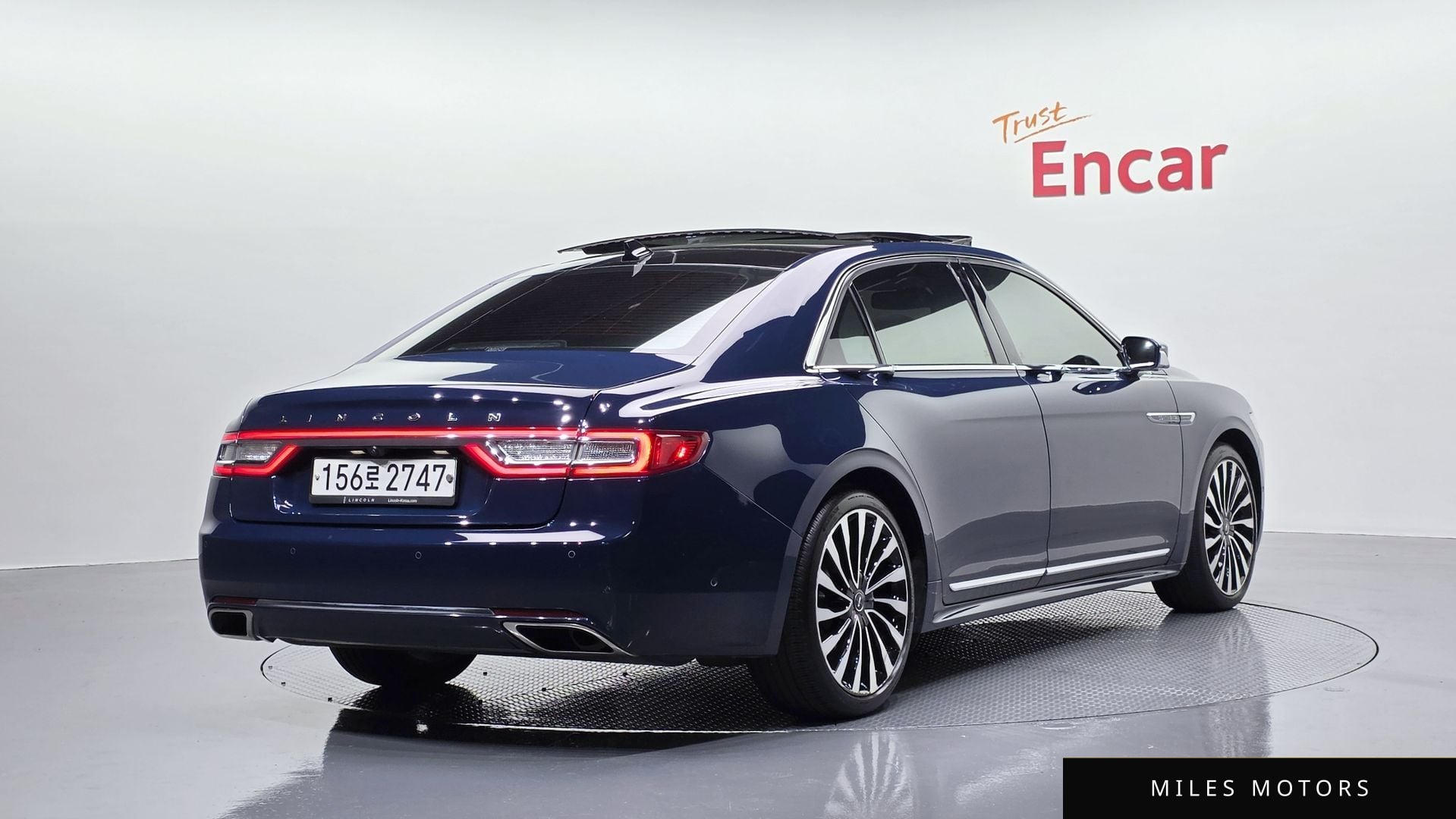 Lincoln Continental 2019 — миниатюра 2