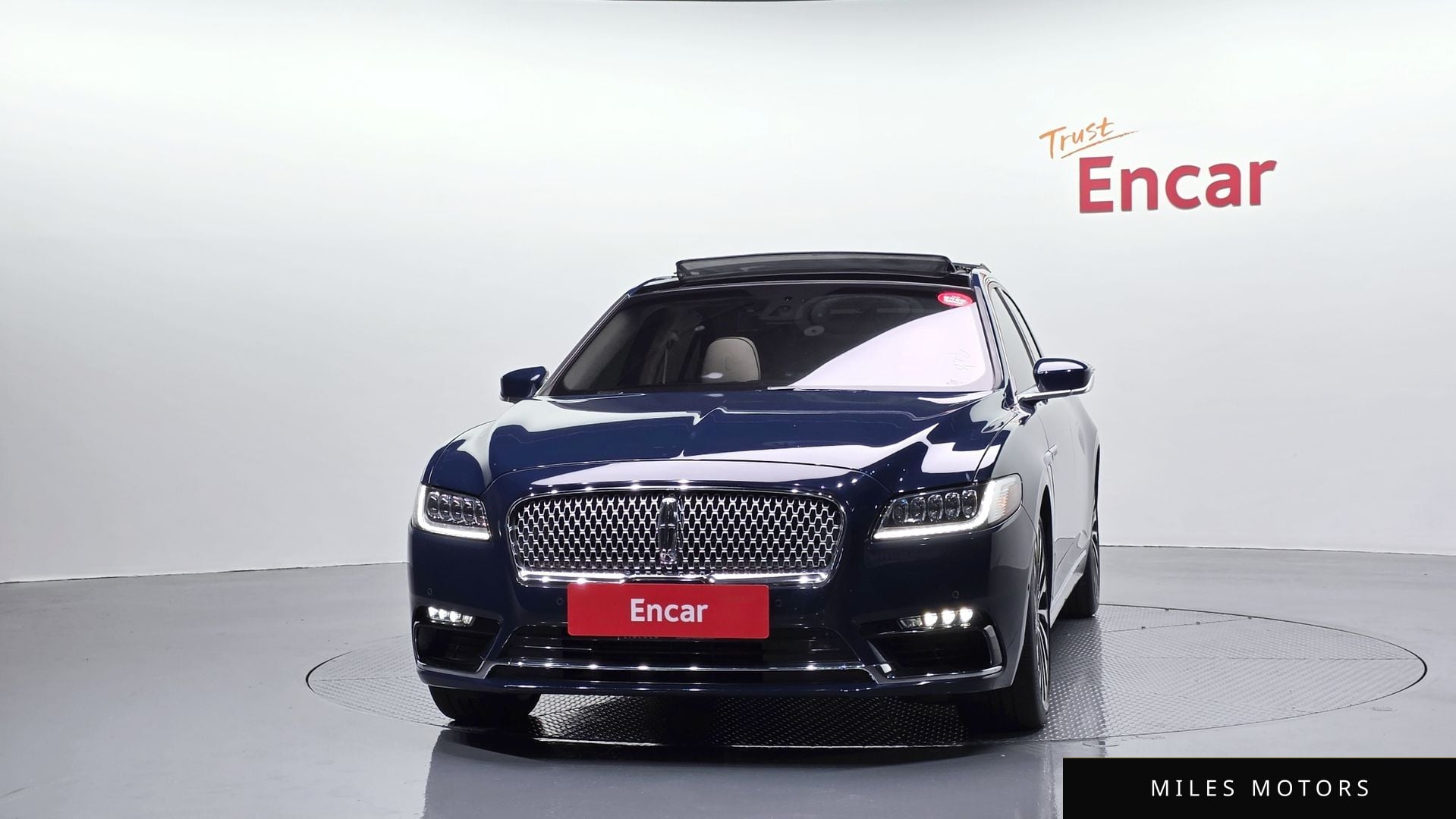 Lincoln Continental 2019 — миниатюра 3