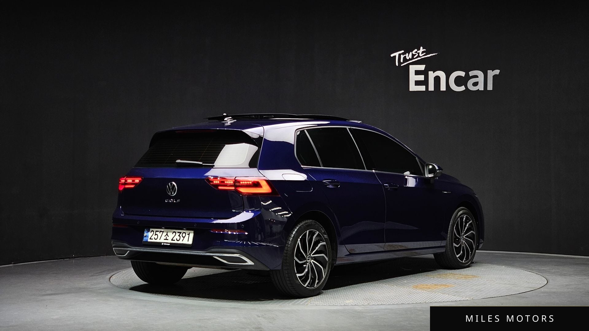 Volkswagen Golf 2023 — миниатюра 2