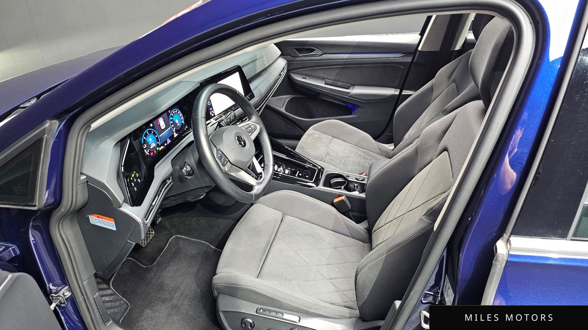 Volkswagen Golf 2023 — миниатюра 10