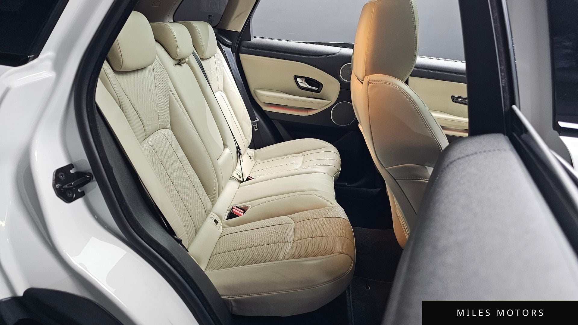 Land Rover Range Rover Evoque 2016 — миниатюра 11