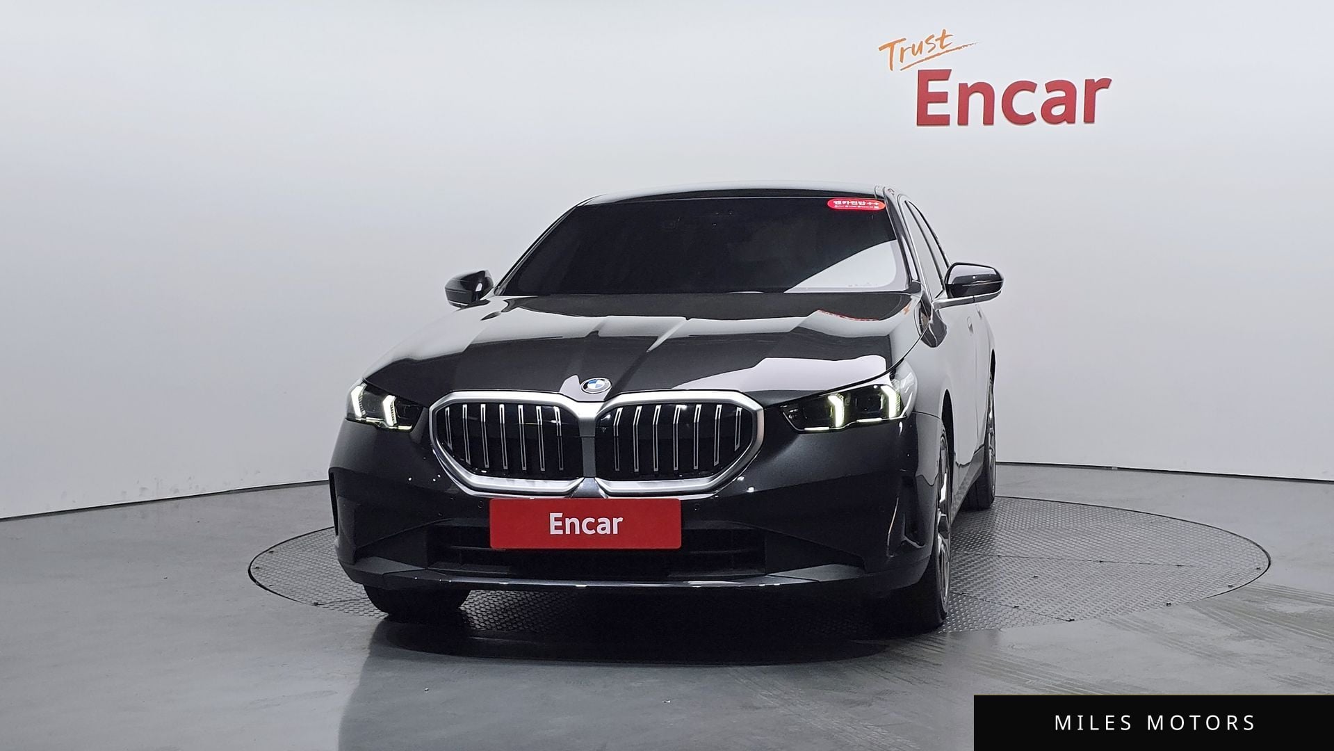 BMW 5 Series (G60) 2025 — миниатюра 2