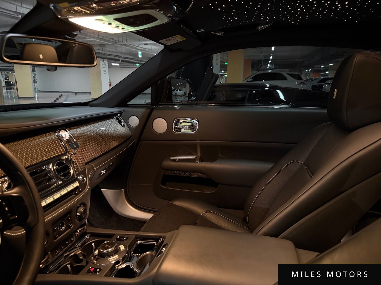 Rolls-Royce Wraith 2021 — миниатюра 12