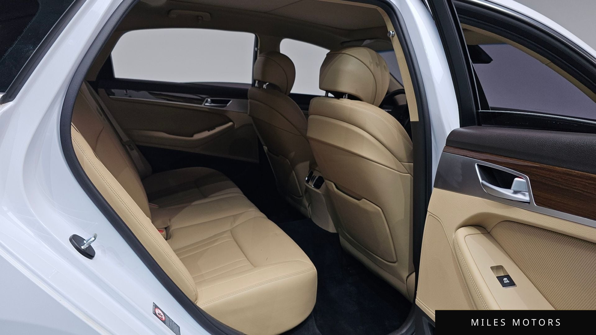 Genesis G80 2017 — миниатюра 11