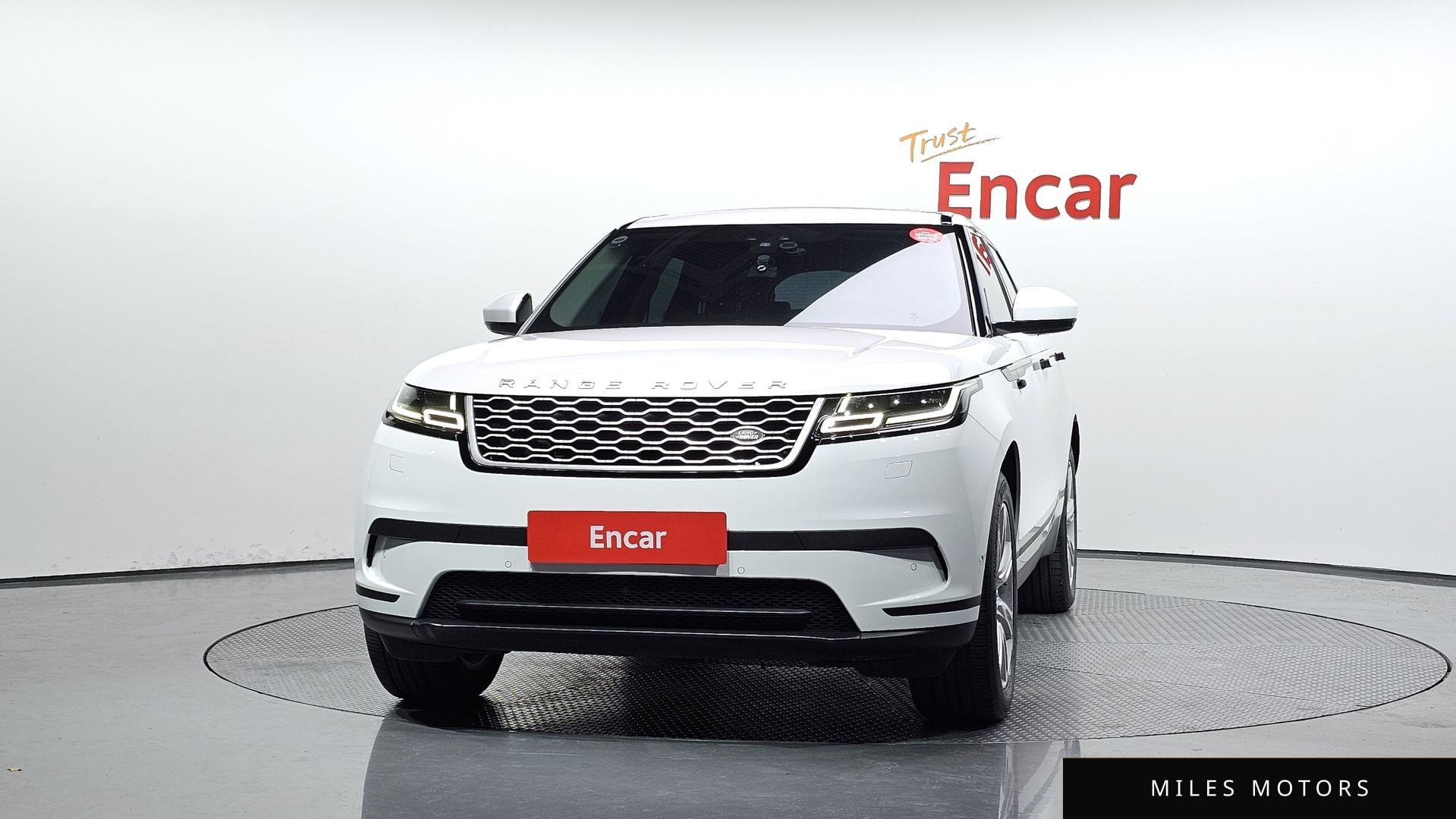 Land Rover Range Rover Velar 2018 — миниатюра 3