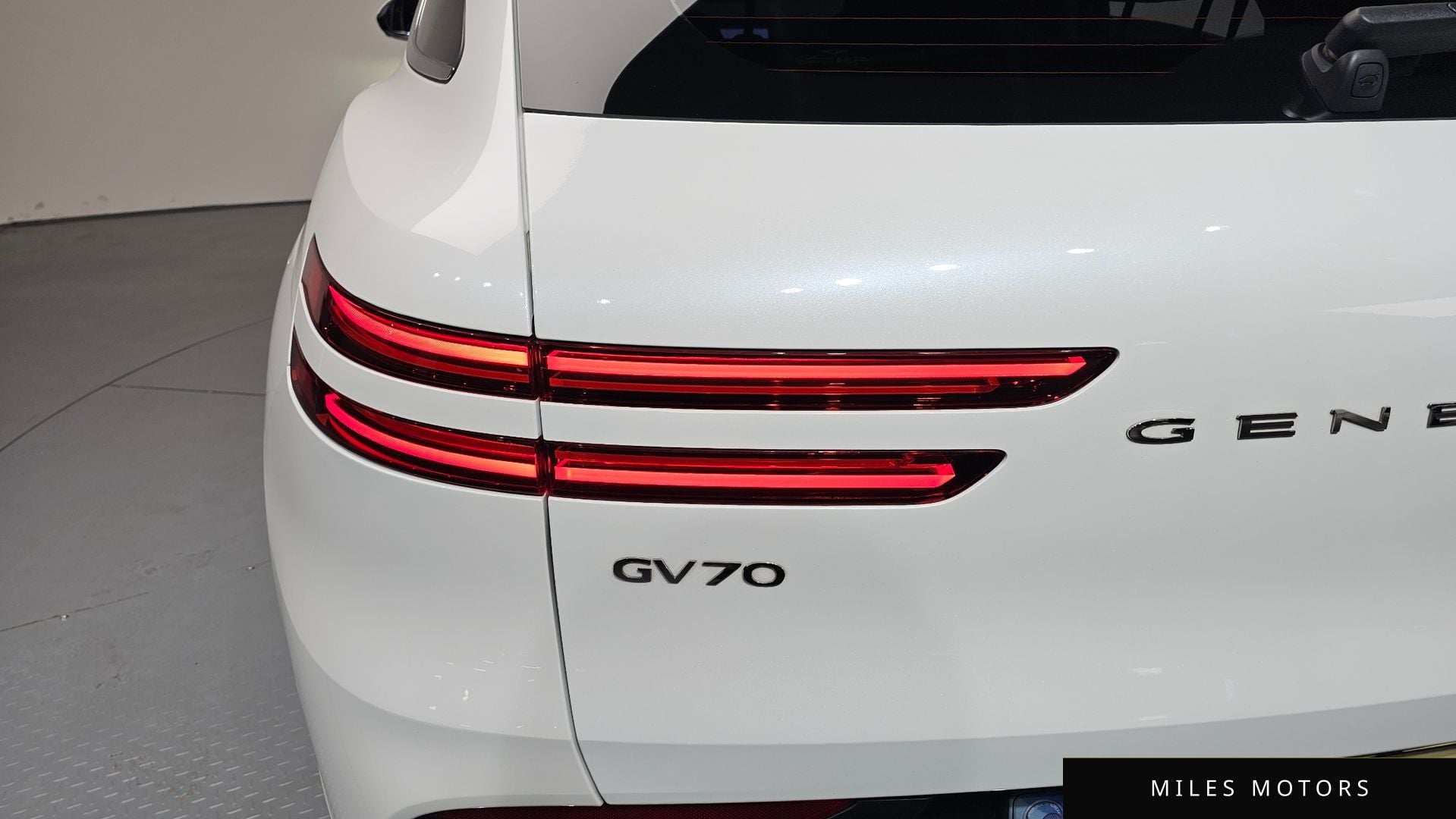 Genesis GV70 2025 — миниатюра 8