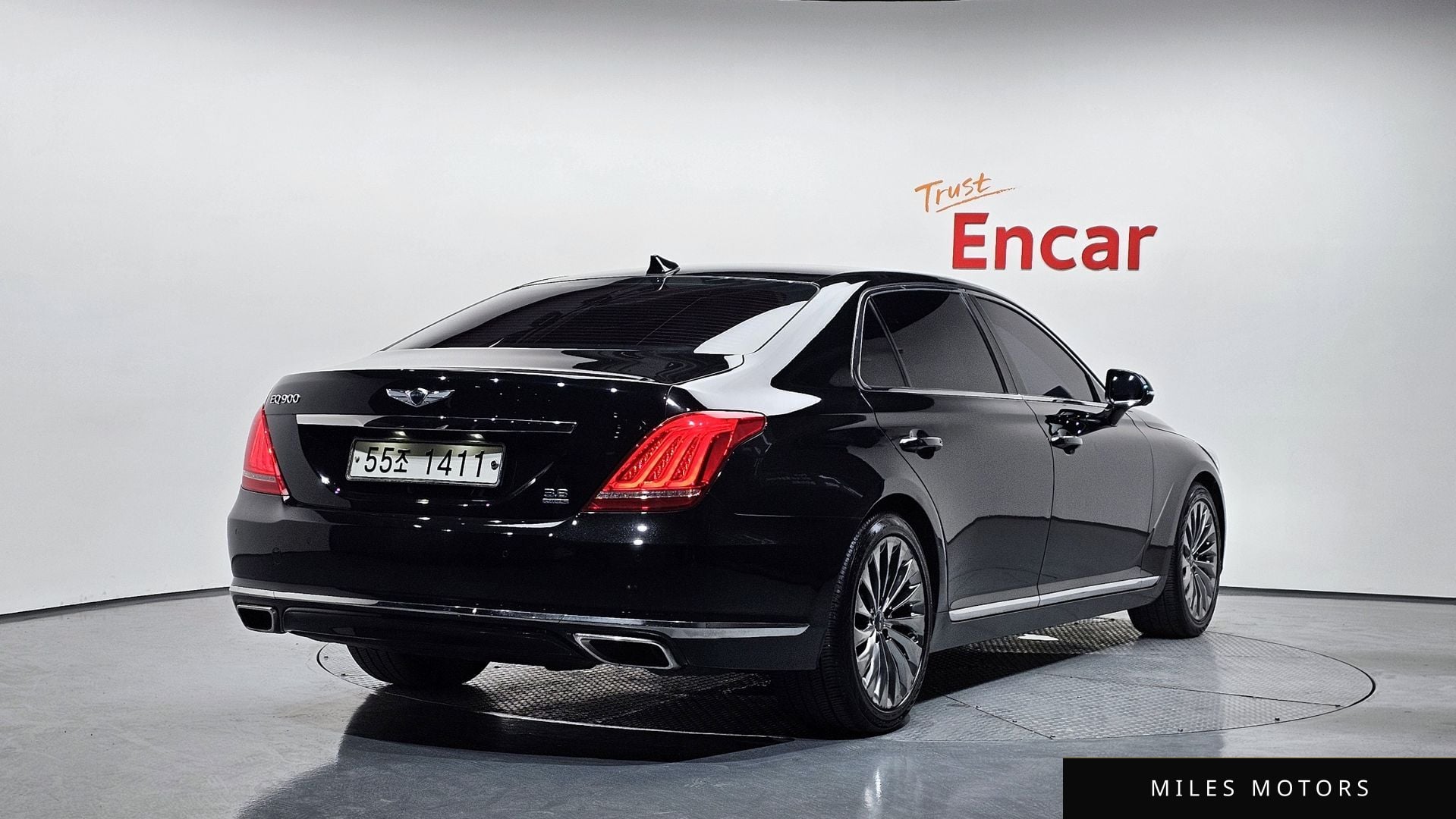 Genesis EQ900 2017 — миниатюра 2