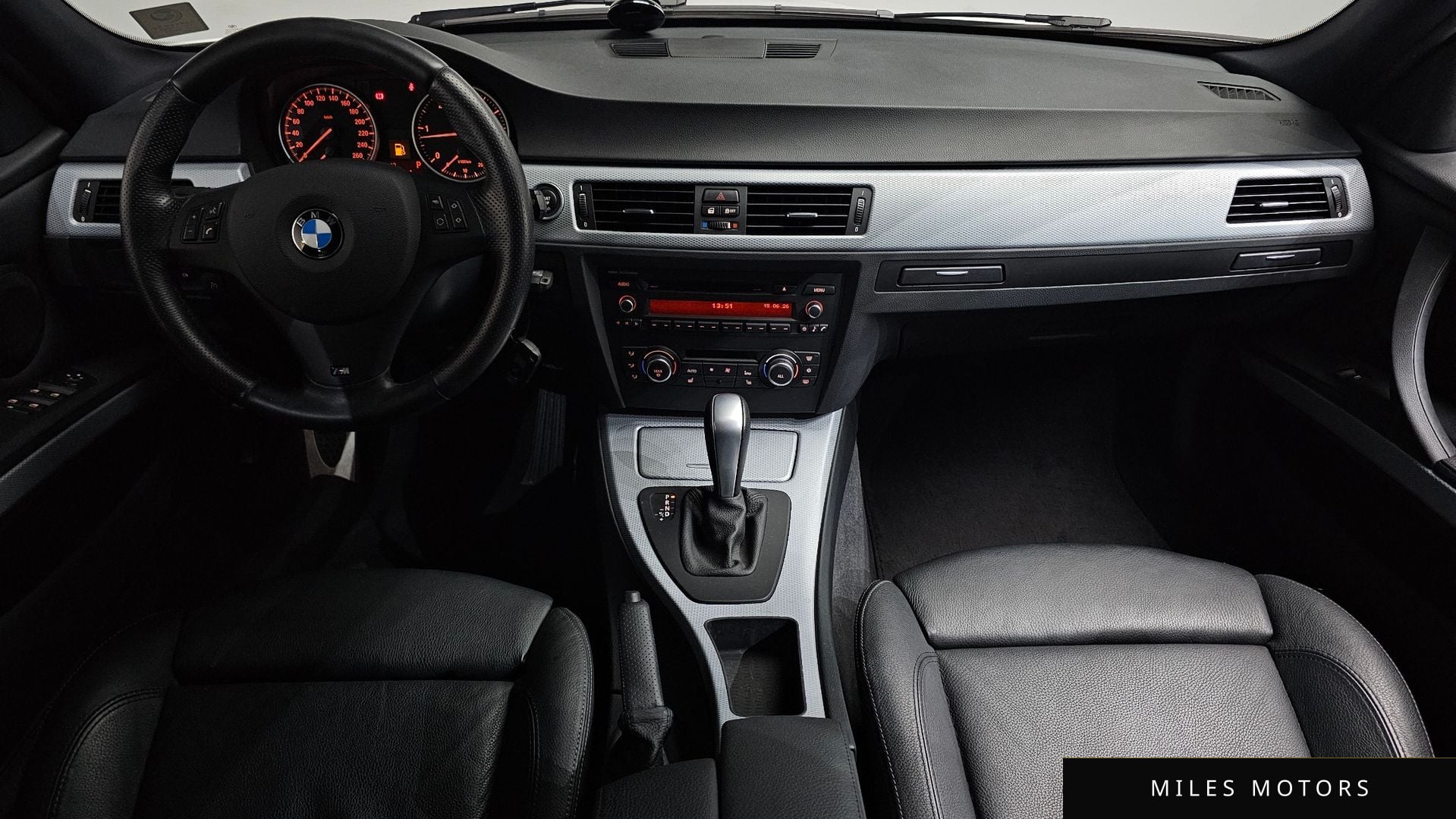 BMW 3 Series (E90) 2011 — миниатюра 7