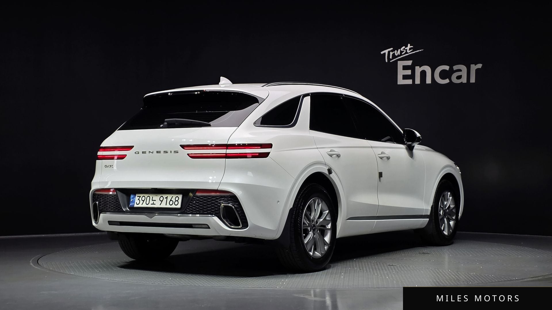 Genesis GV70 2022 — миниатюра 2