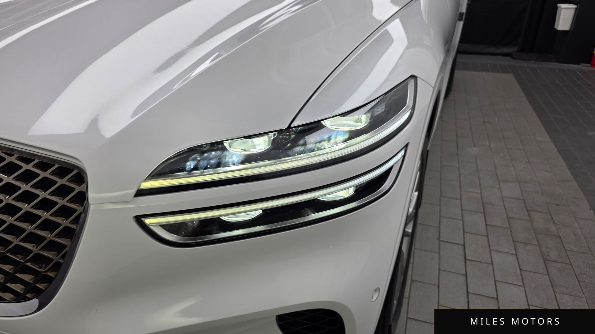Genesis GV70 2022 — миниатюра 8