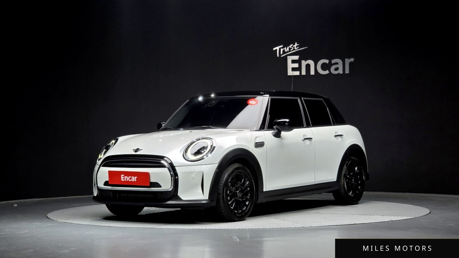 MINI Cooper 2024 — фото 1 из 12