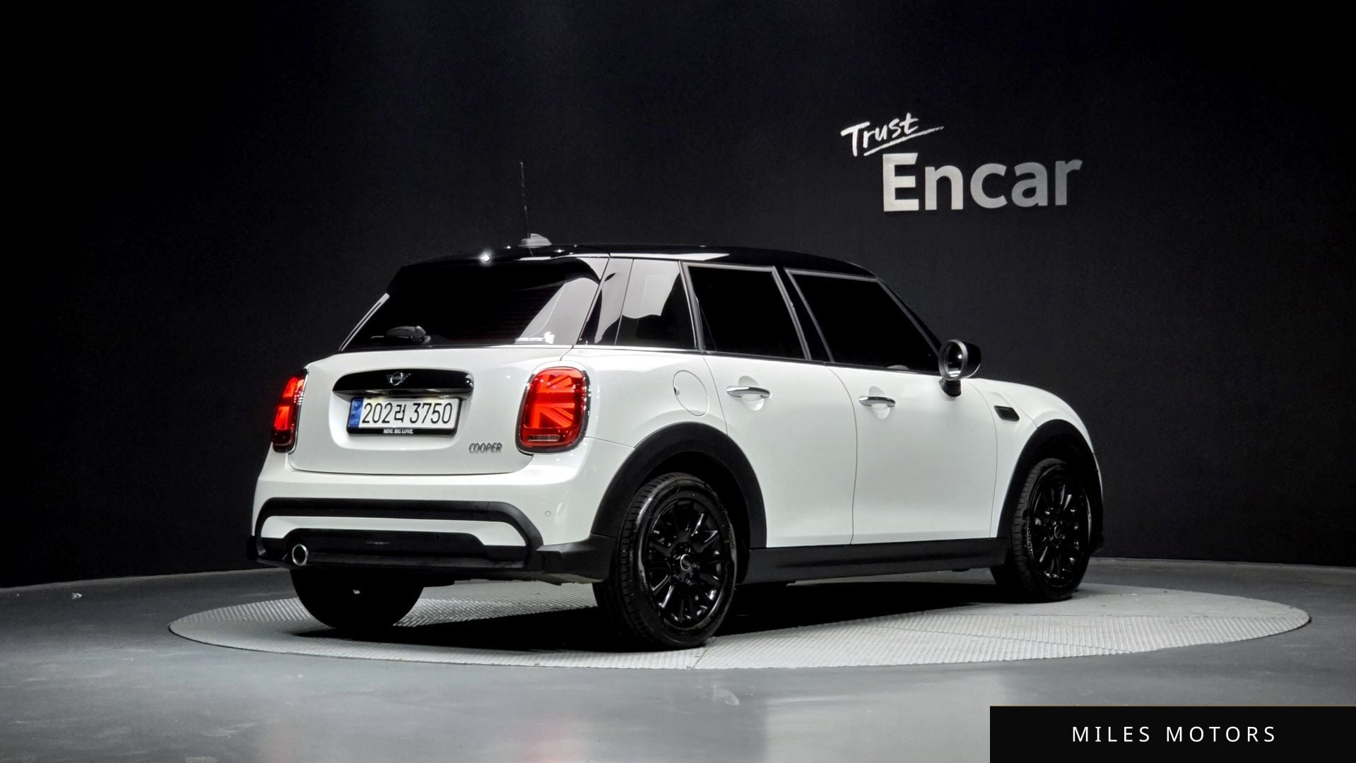 MINI Cooper 2024 — миниатюра 2