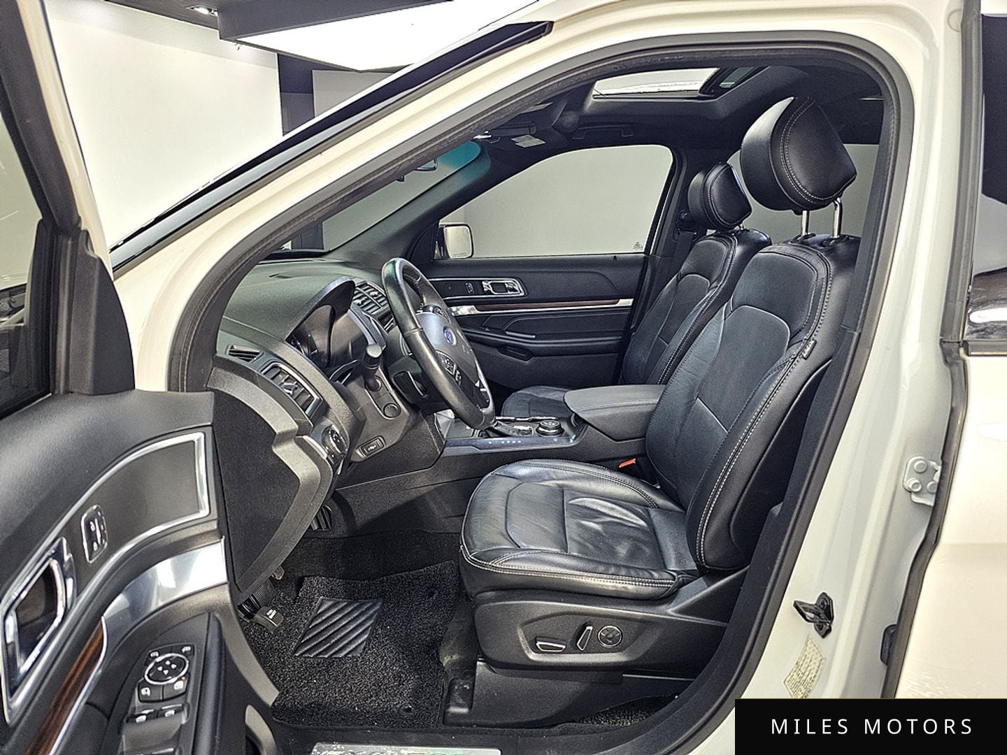 Ford Explorer 2017 — миниатюра 7