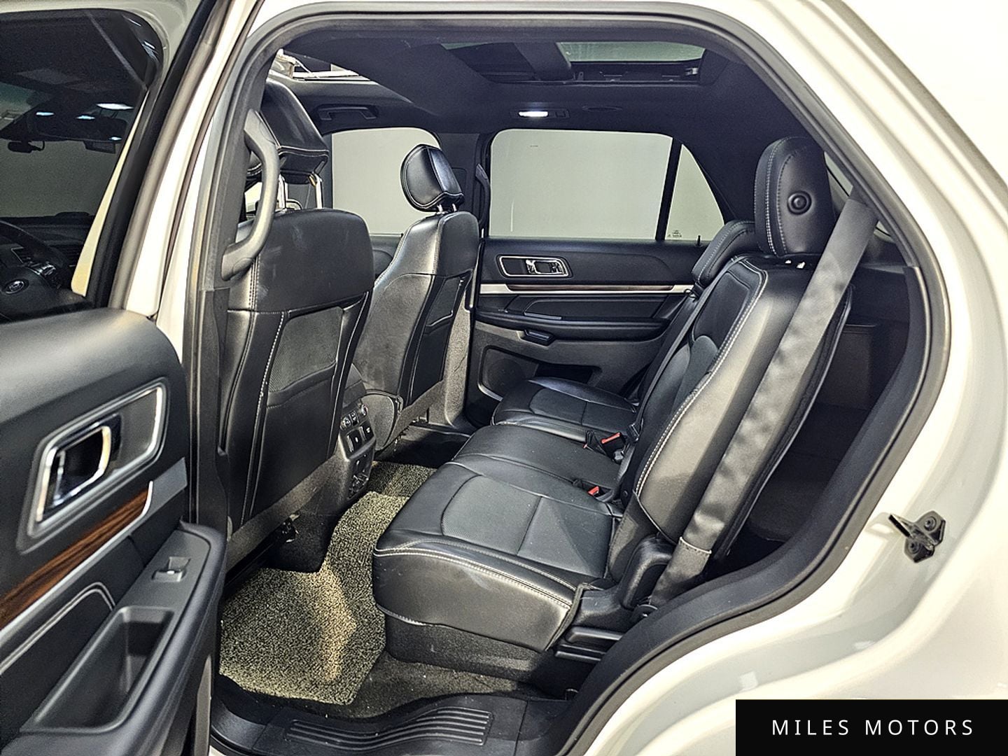 Ford Explorer 2017 — миниатюра 8