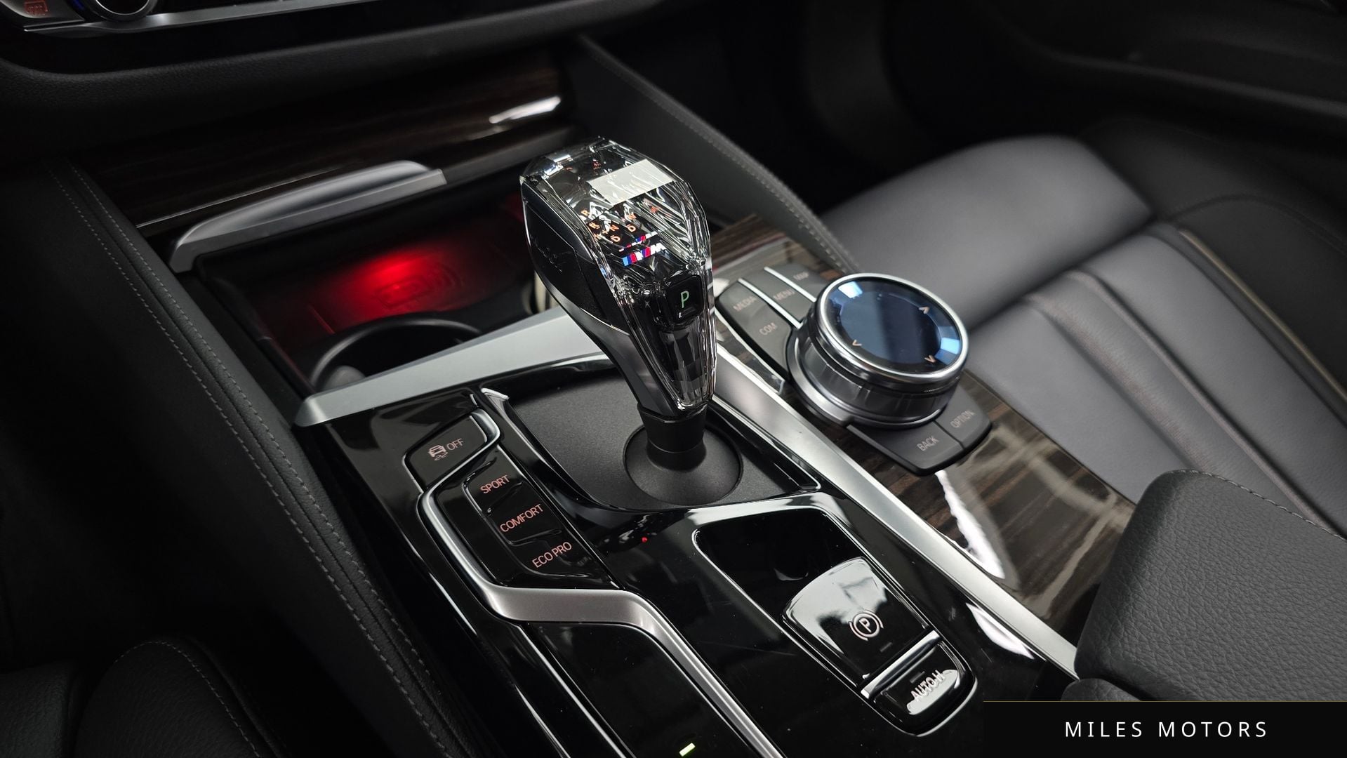 BMW 5 Series (G30) 2023 — миниатюра 12