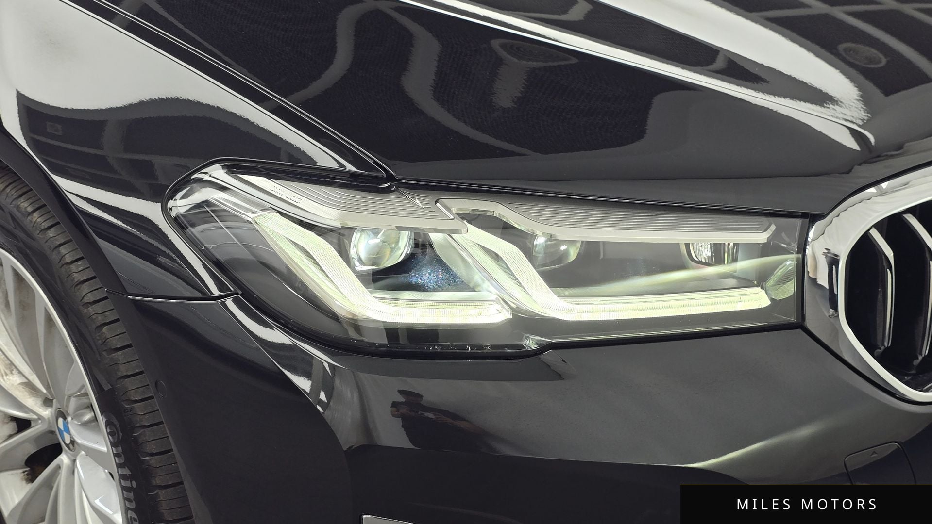 BMW 5 Series (G30) 2023 — миниатюра 8