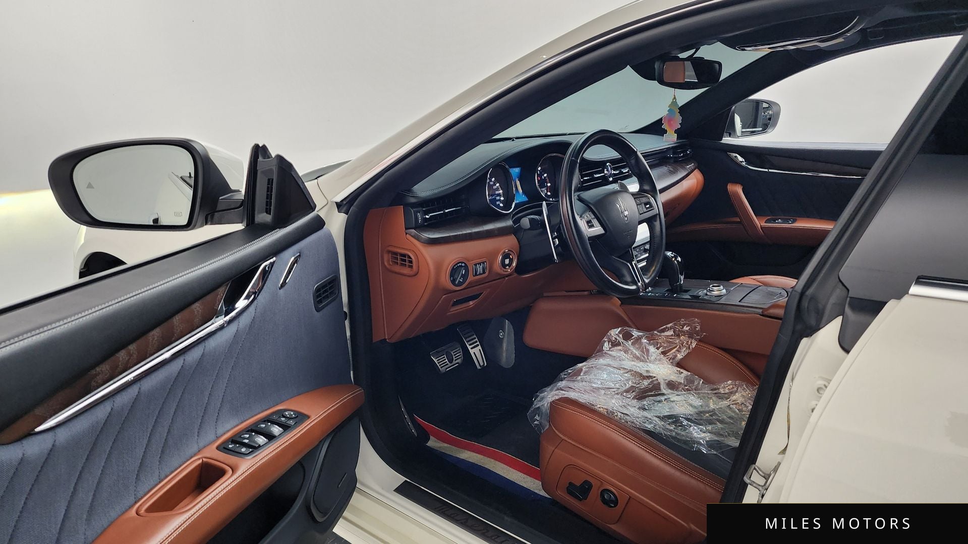 Maserati Quattroporte 2018 — миниатюра 10