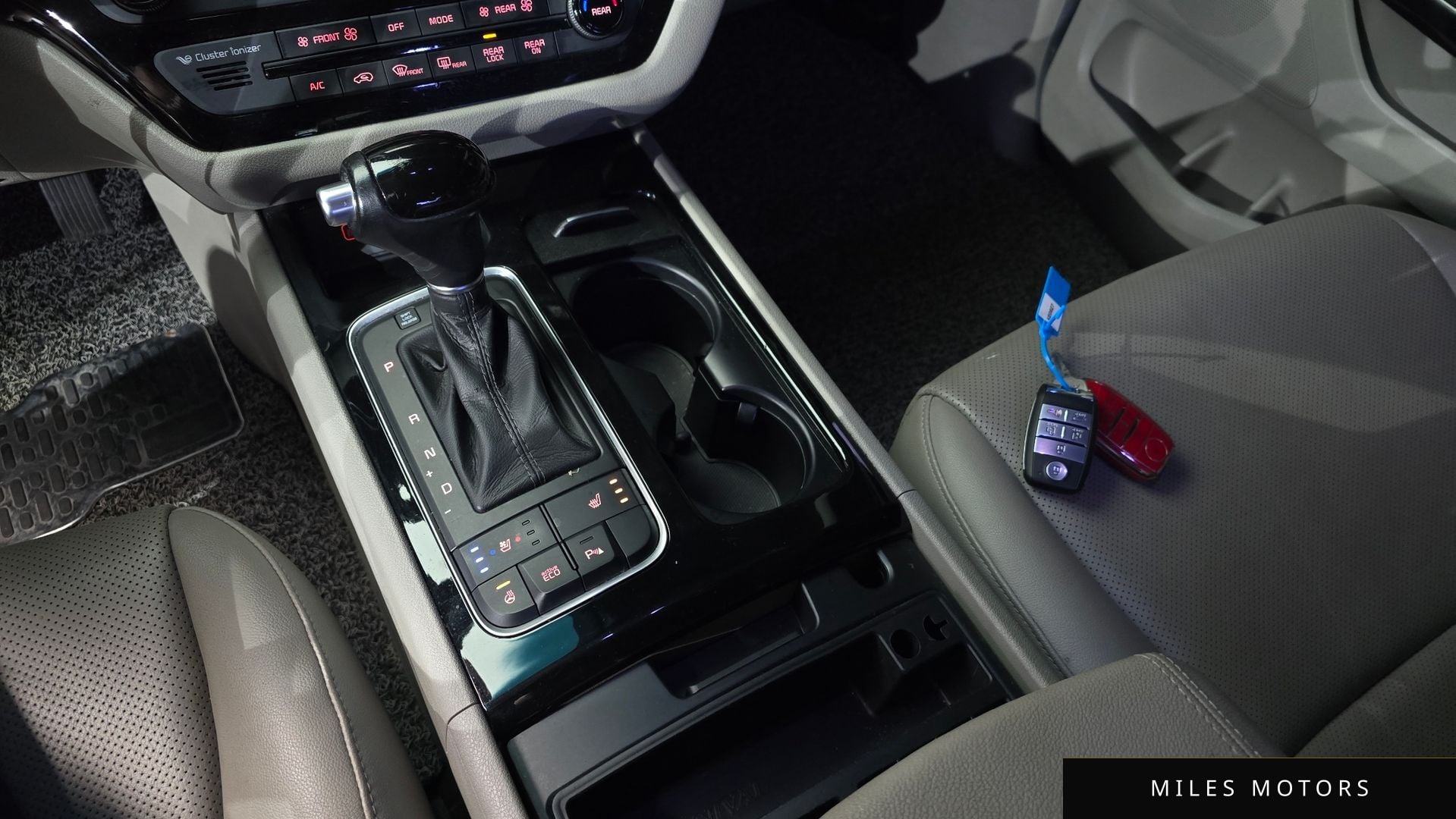 Kia Canival 2015 — миниатюра 9