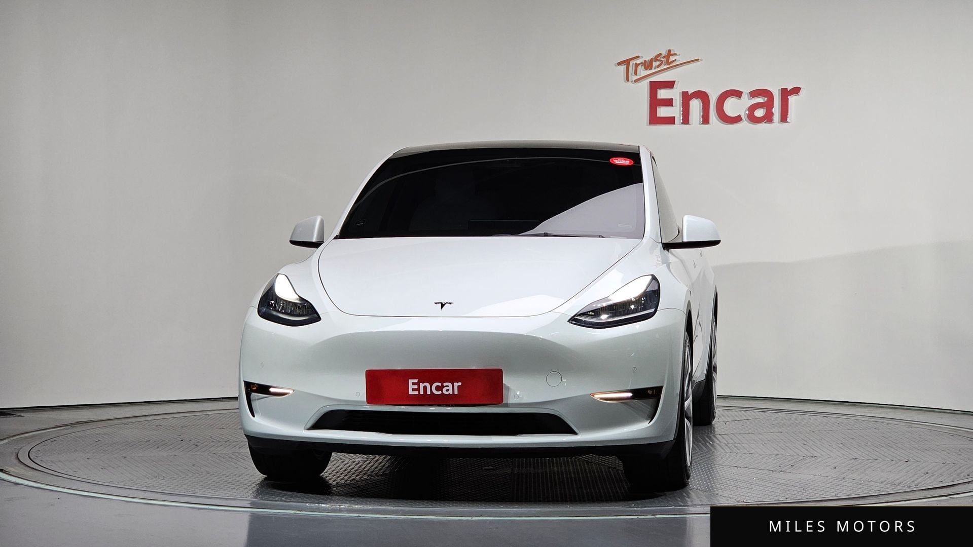 Tesla Model Y 2021 — миниатюра 3